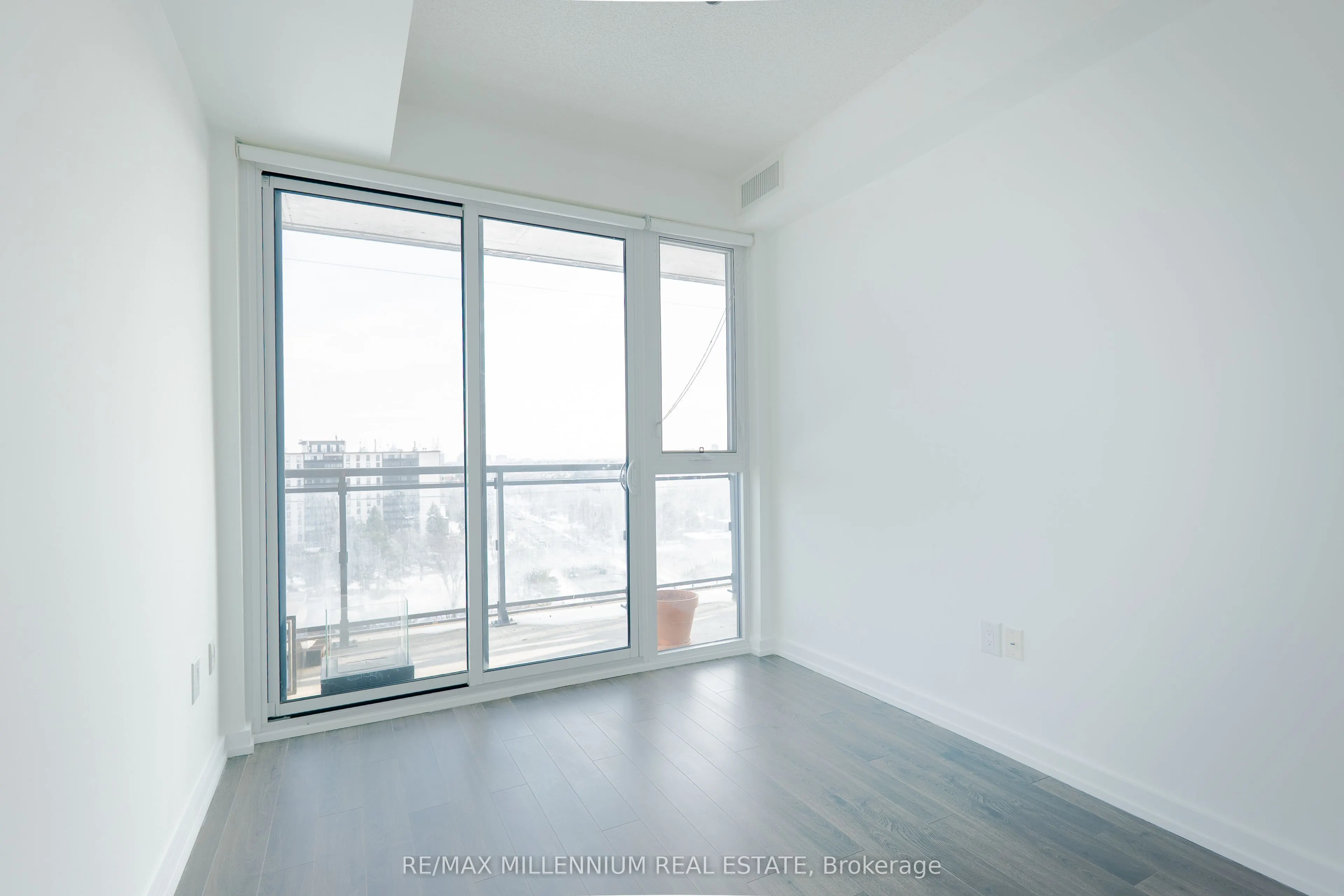 3237 Bayview Avenue #1112