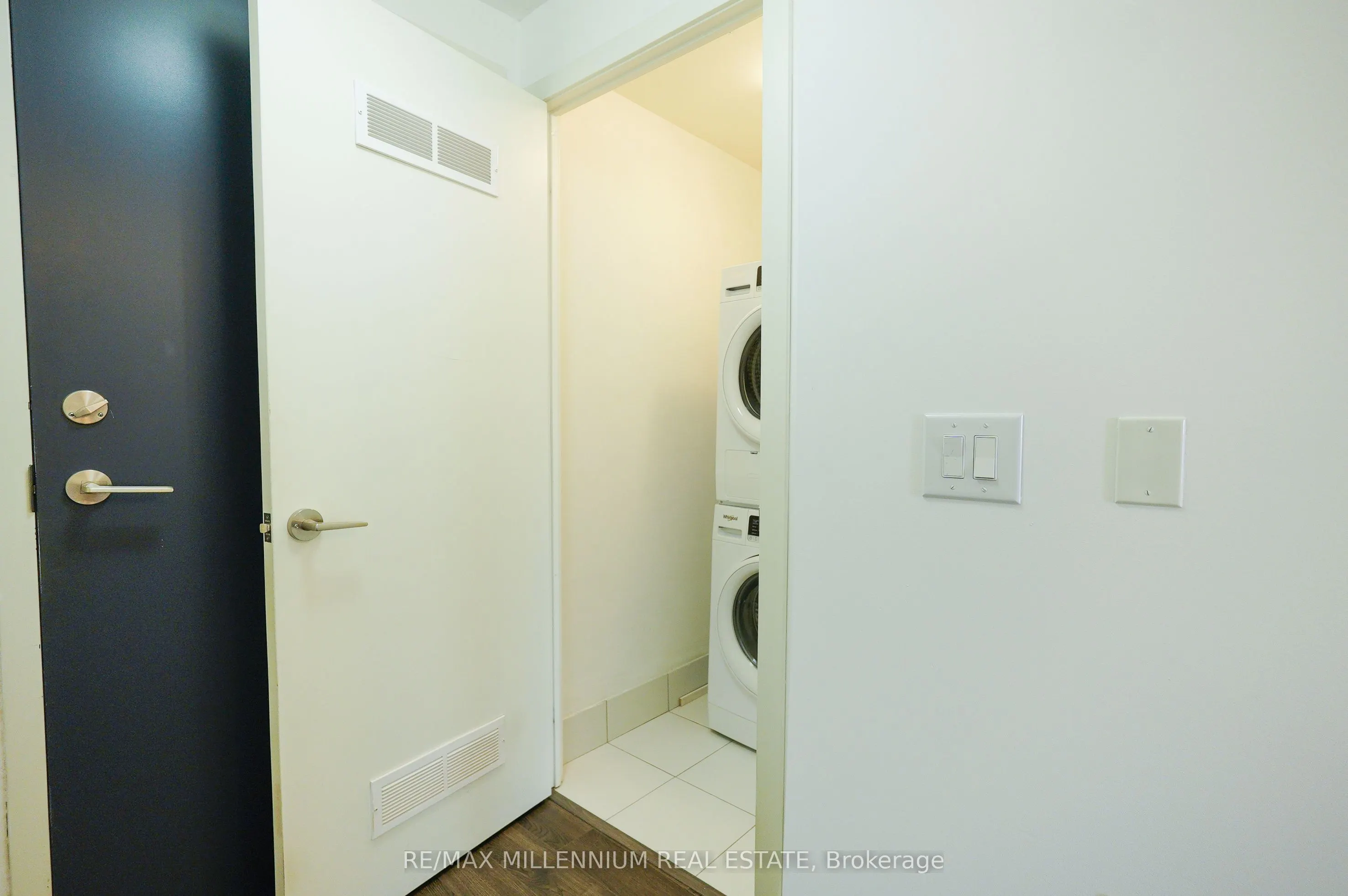 3237 Bayview Avenue #1112