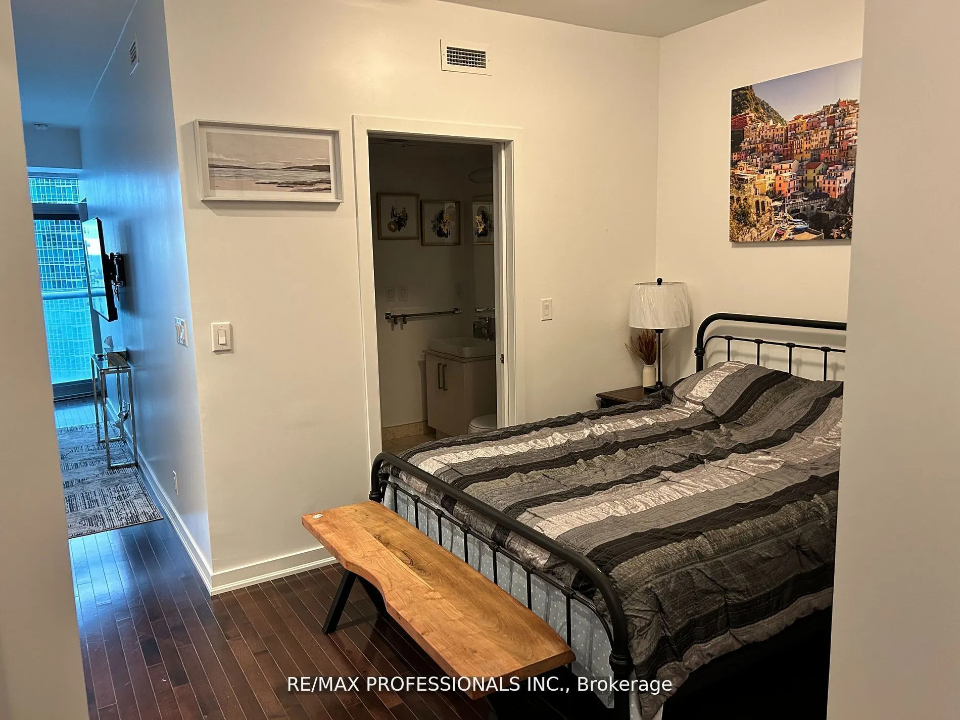 12 York Street #2503
