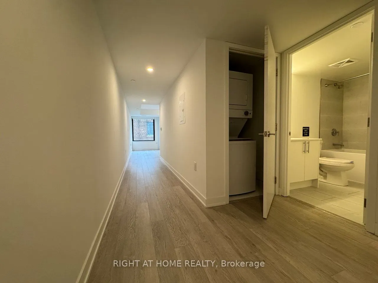 3 Strathgowan Avenue #324