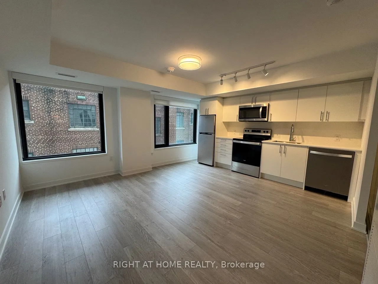 3 Strathgowan Avenue #324
