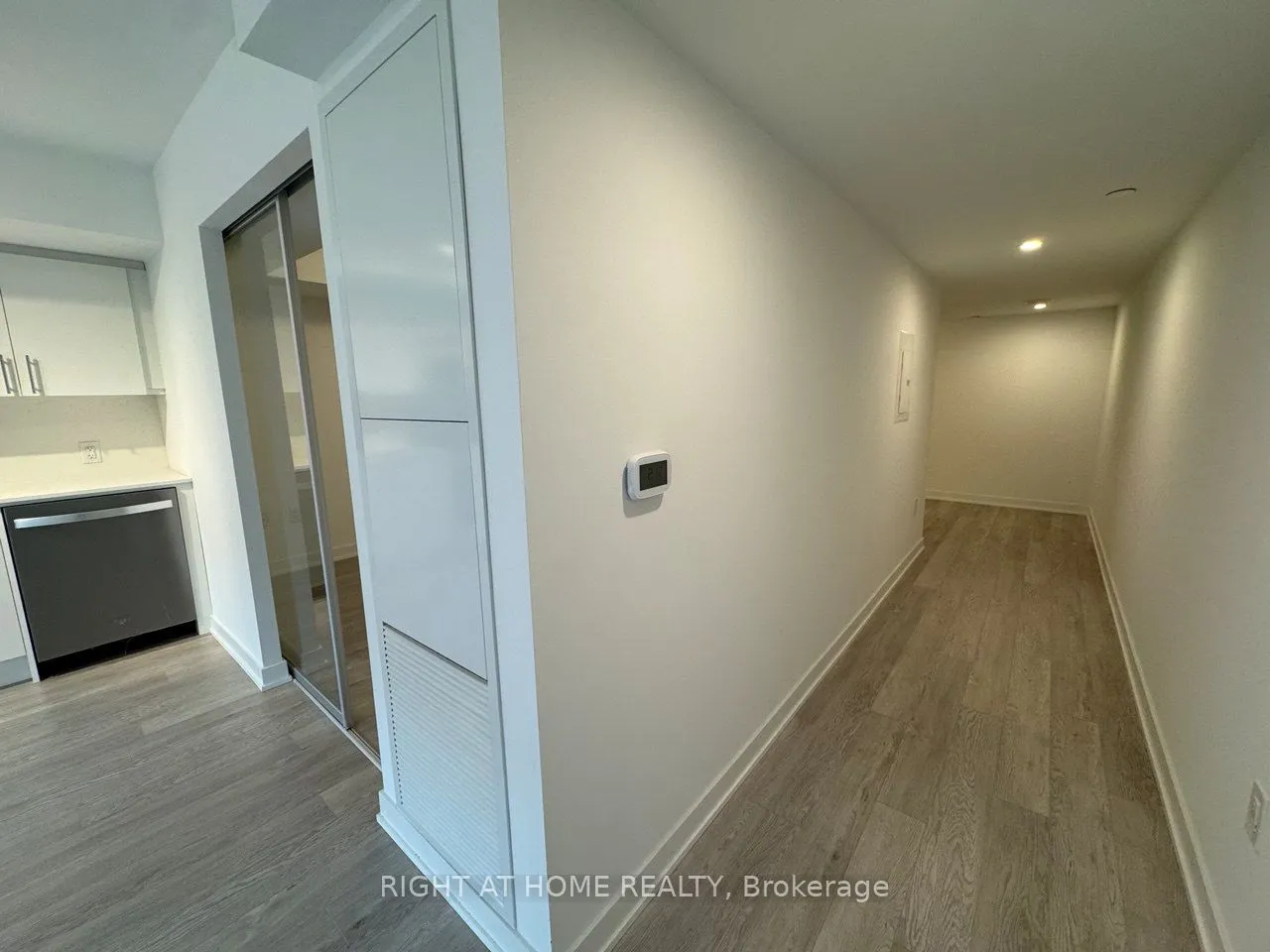 3 Strathgowan Avenue #324