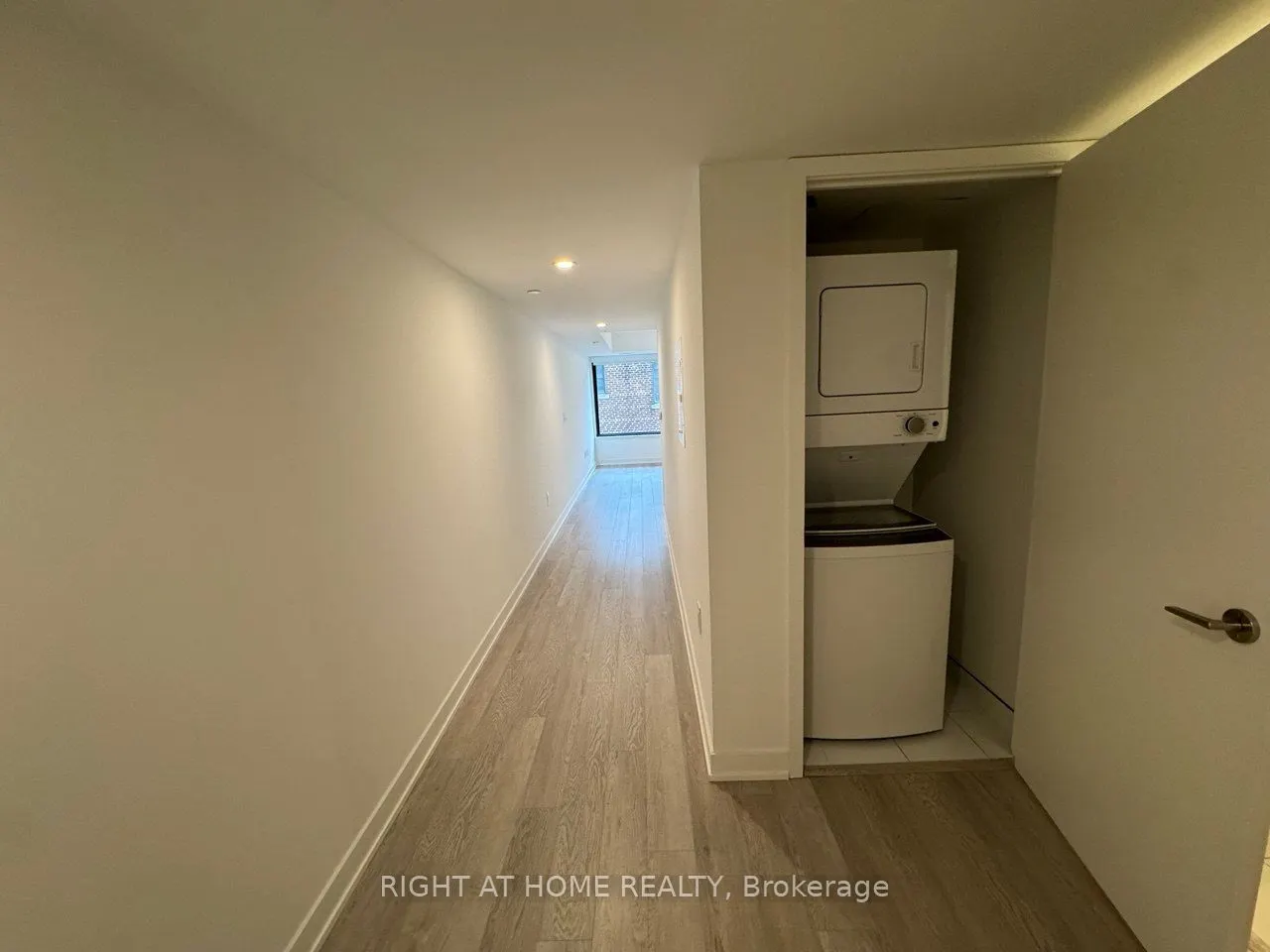 3 Strathgowan Avenue #324