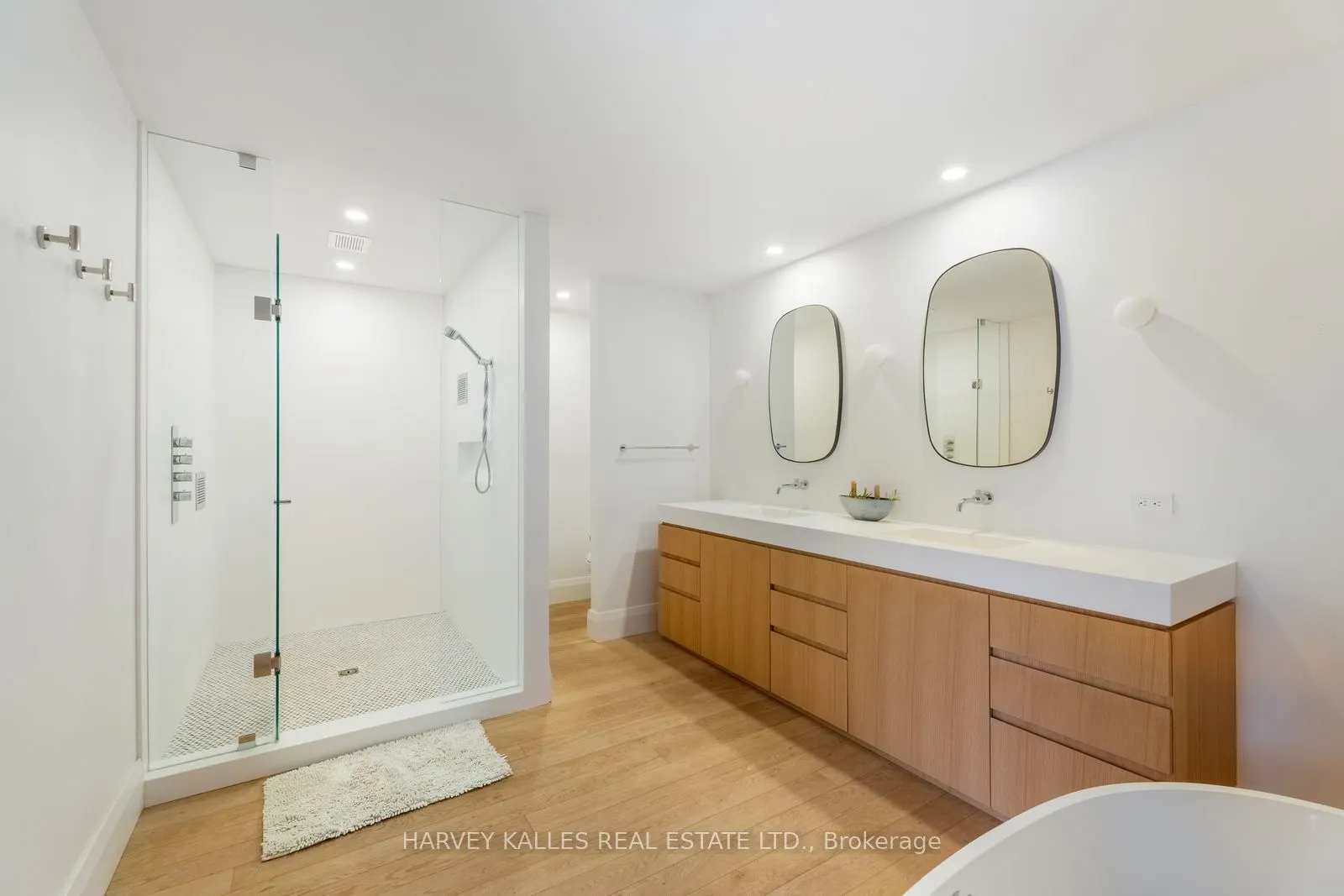 34 Coulson Avenue #B