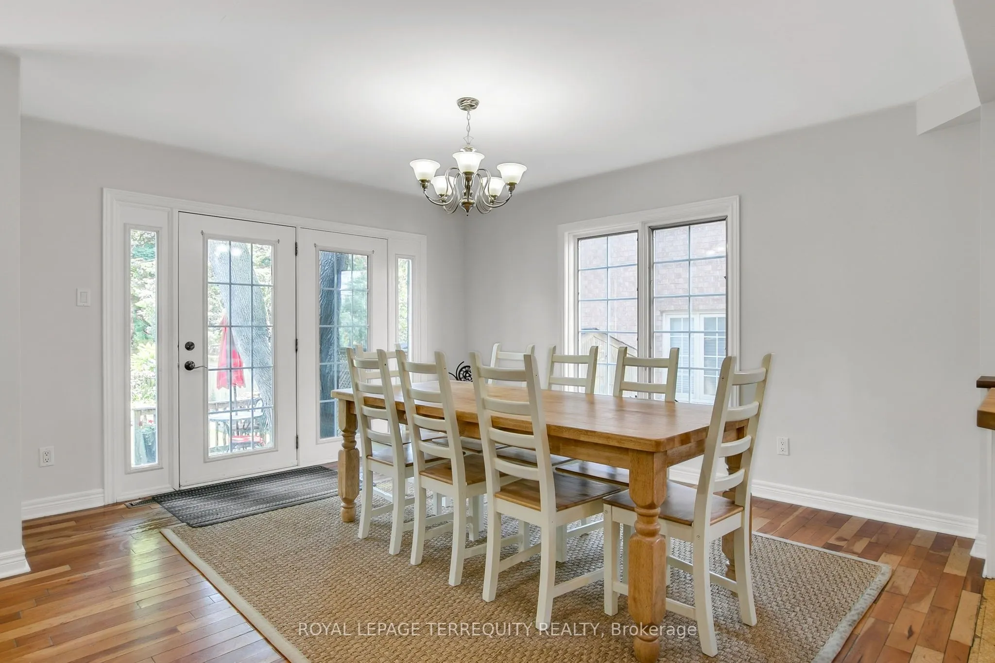 11 Urbandale Avenue