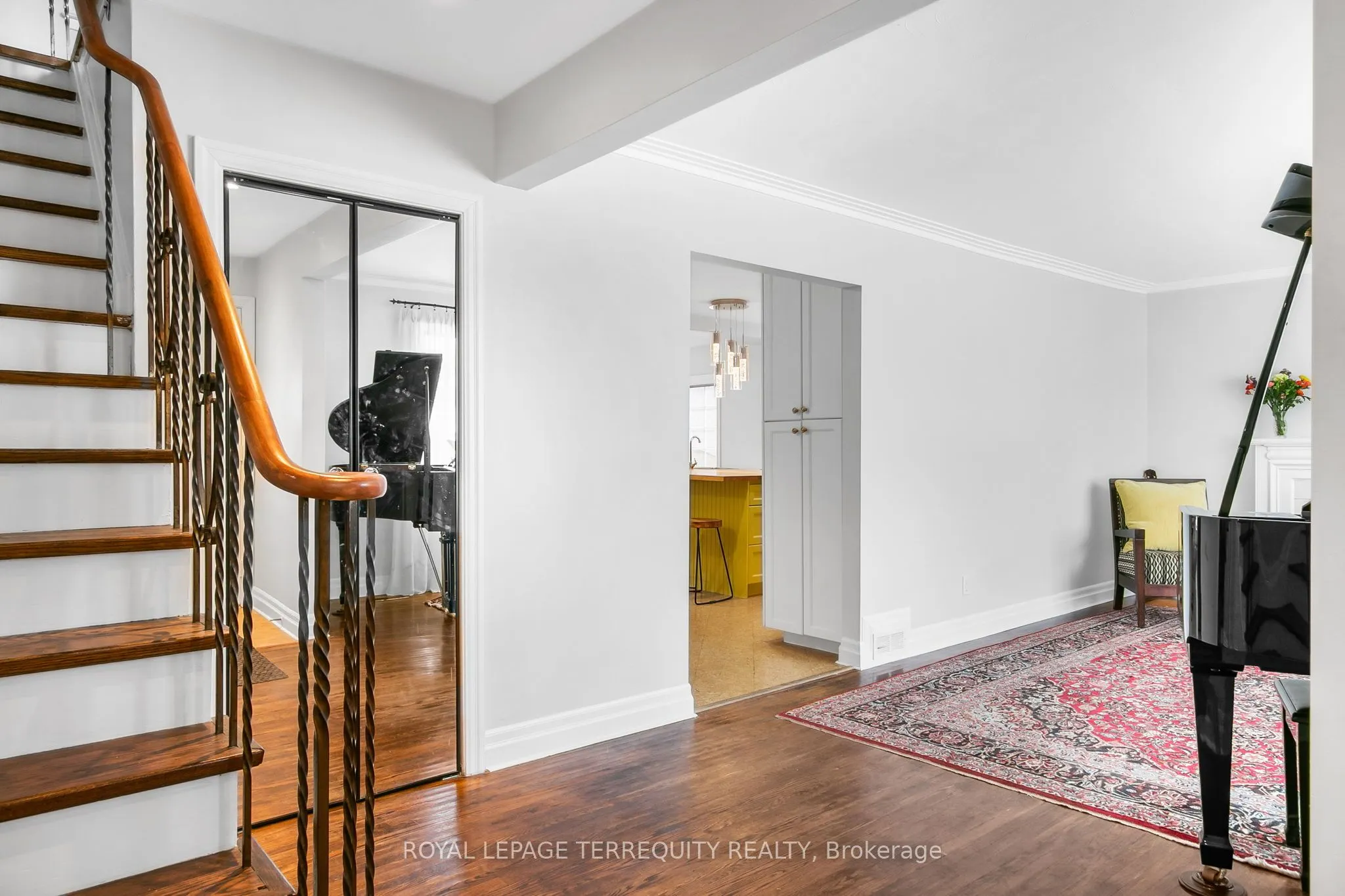 11 Urbandale Avenue
