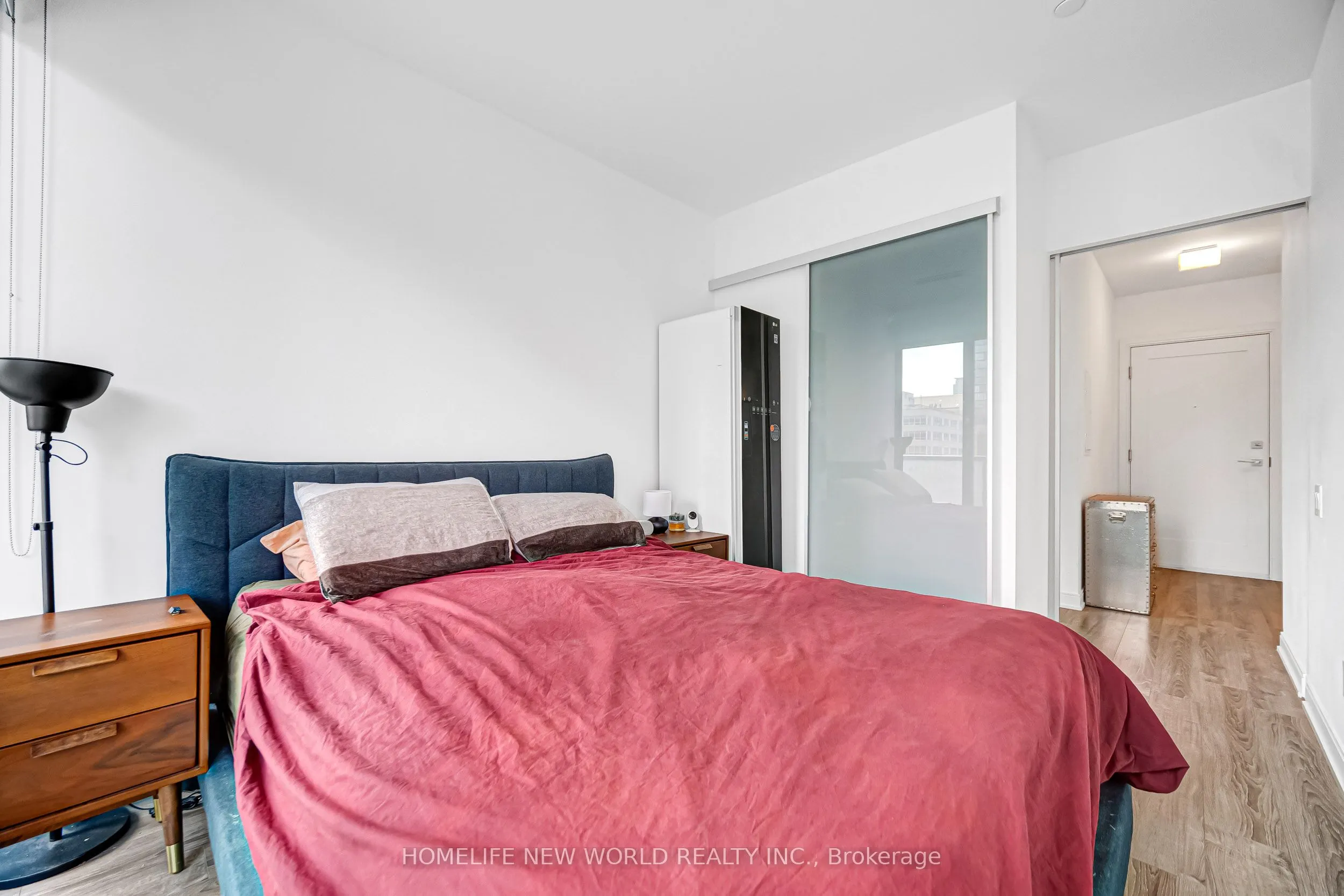 50 Charles Street E #1103