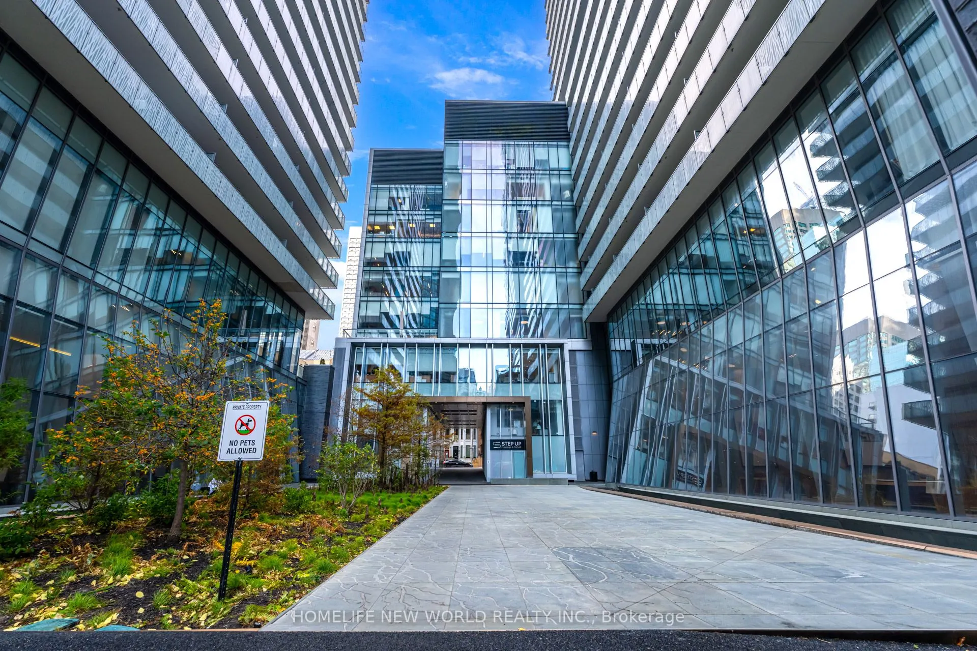 50 Charles Street E #1103