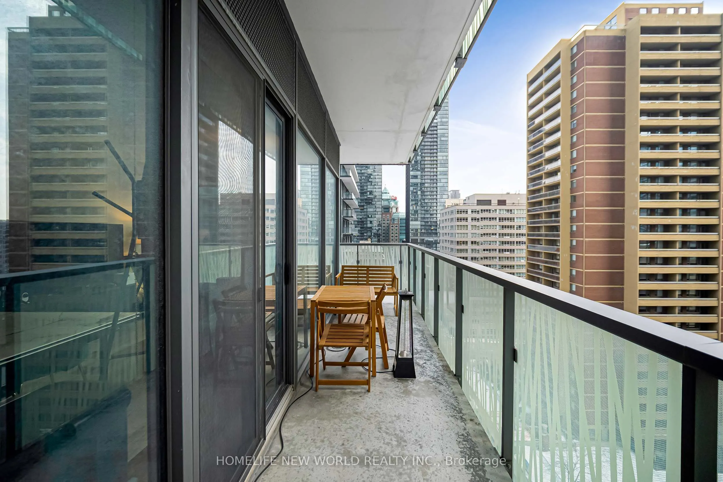 50 Charles Street E #1103