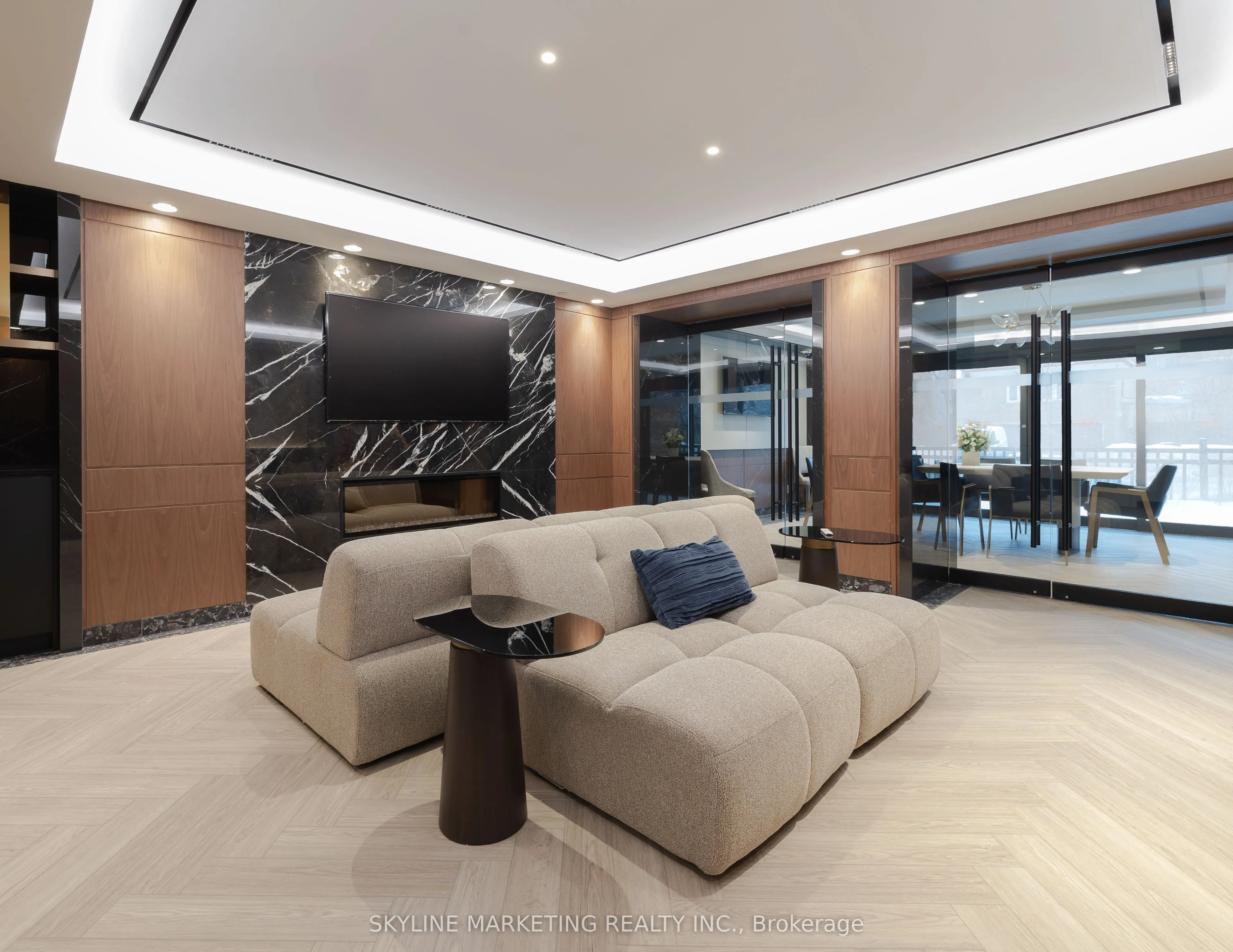 6 Greenbriar Road #210