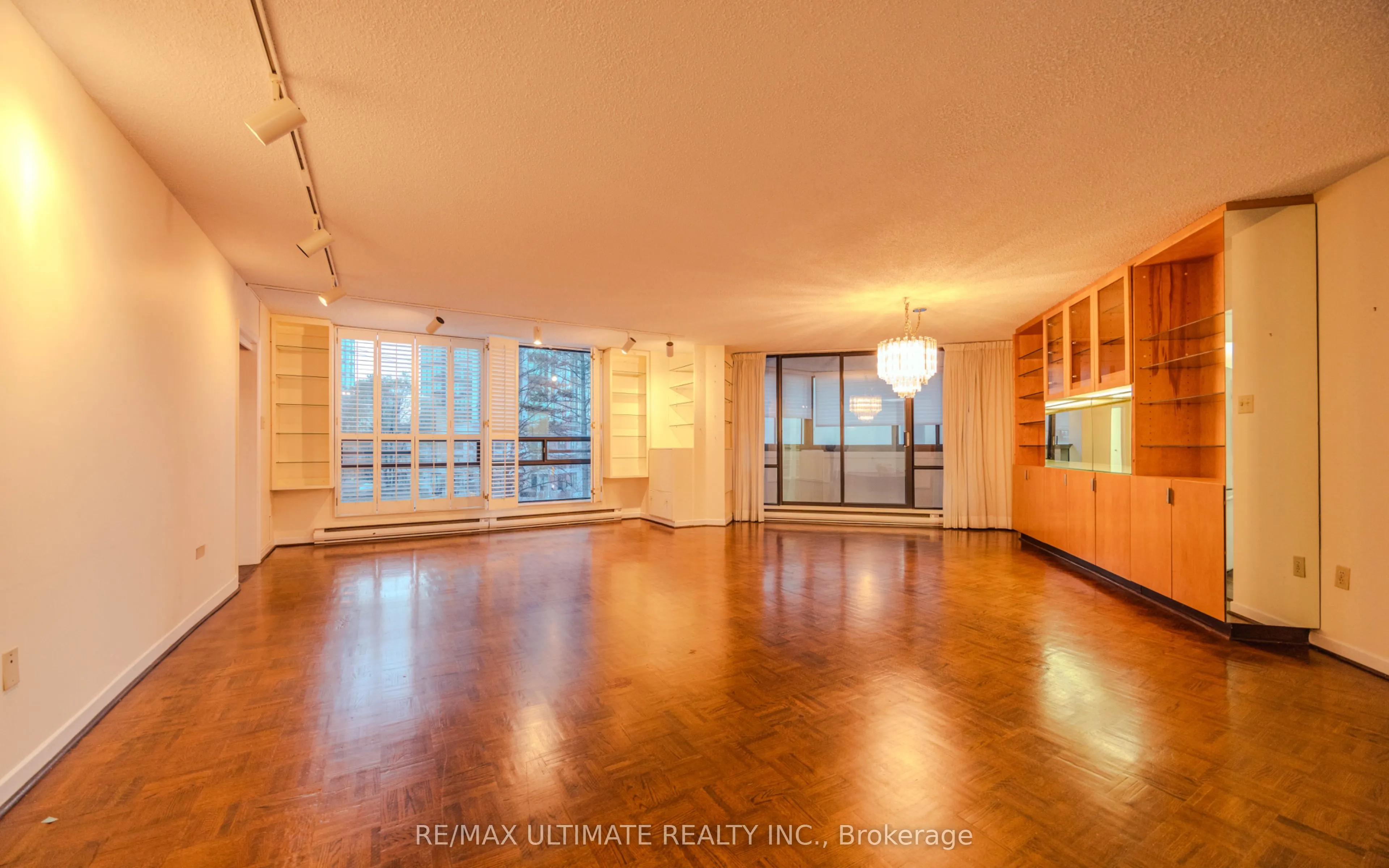 240 Heath Street W #201