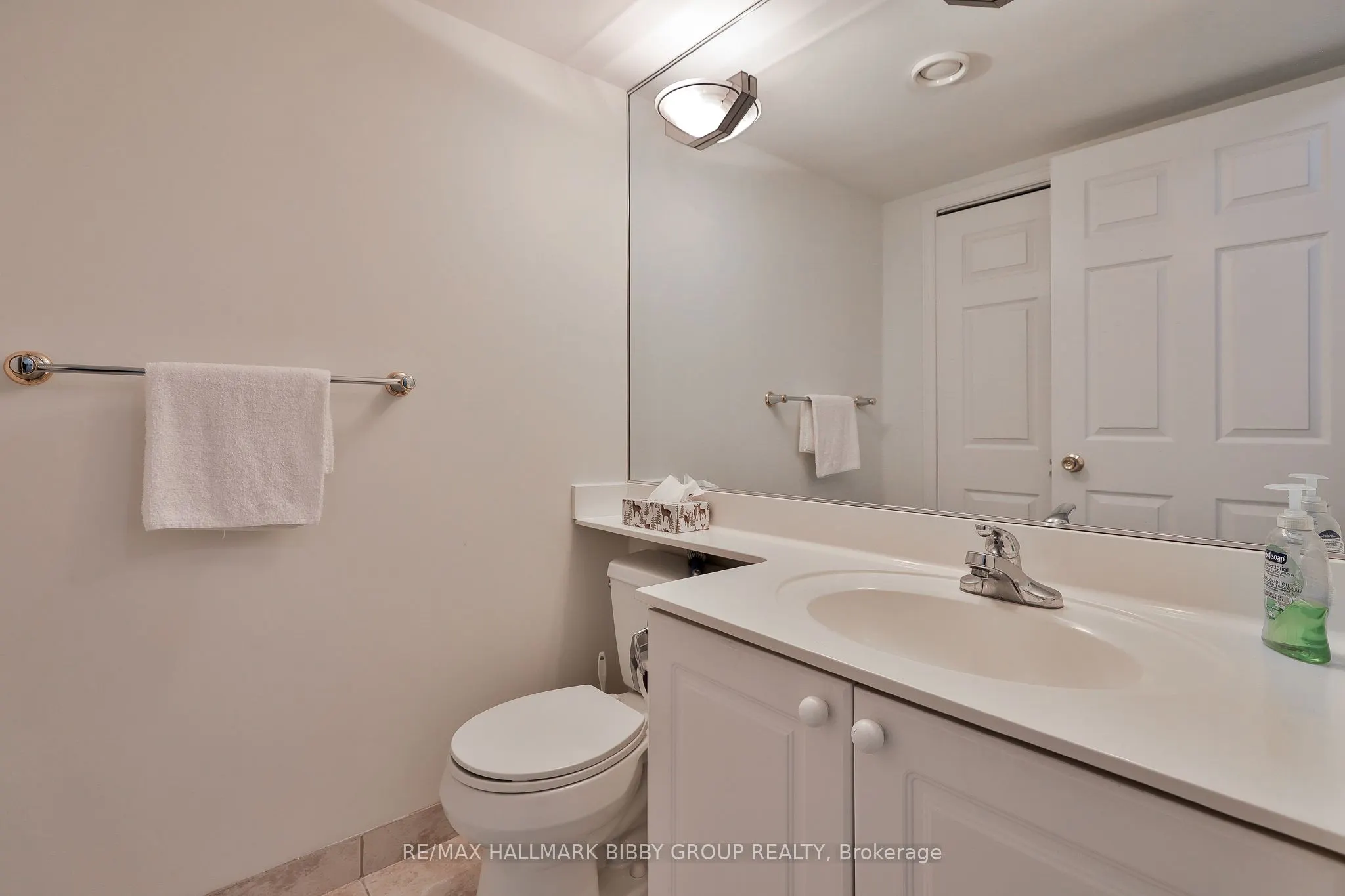 109 Front Street E #528