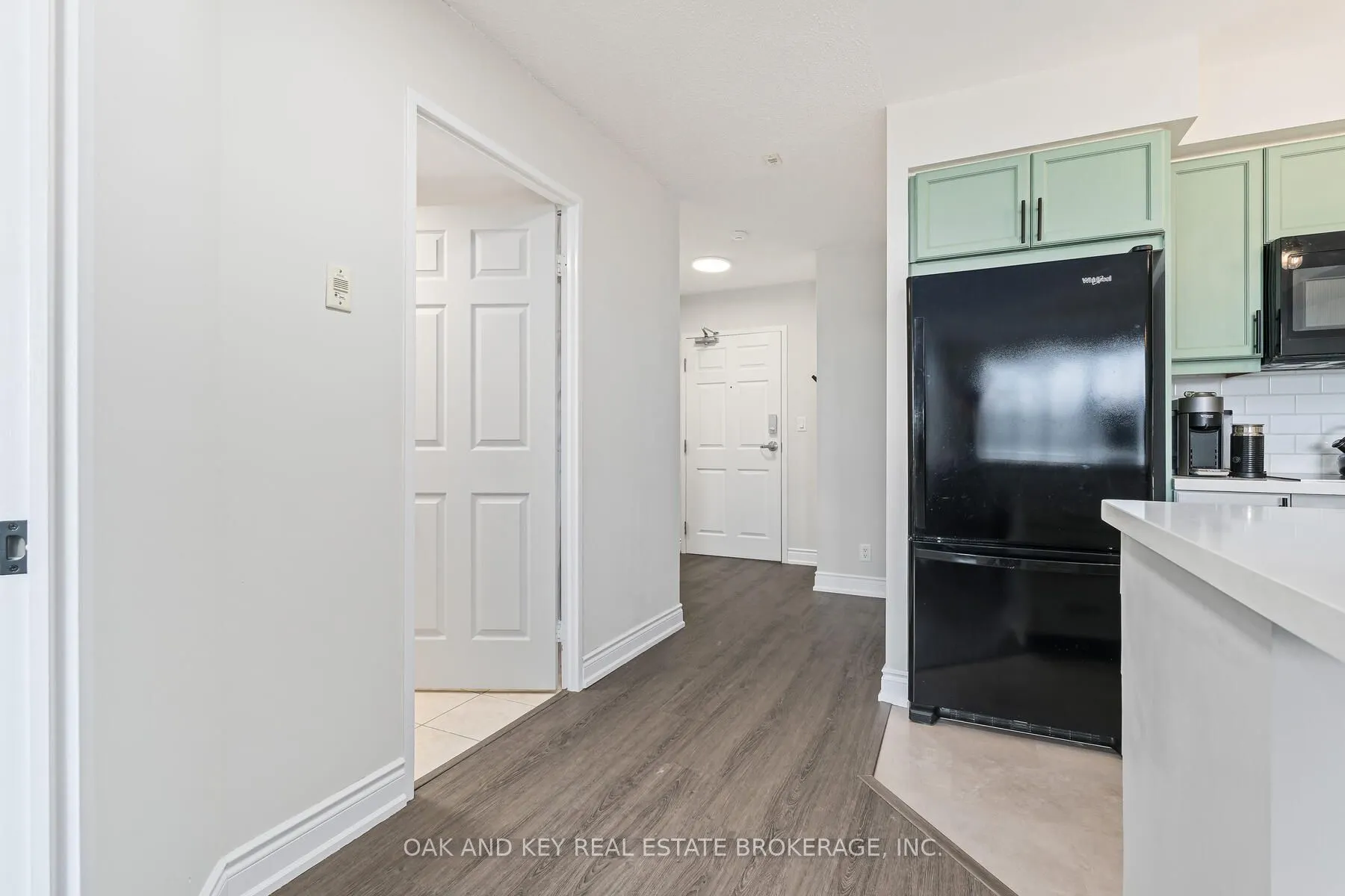 245 Davisville Avenue #613