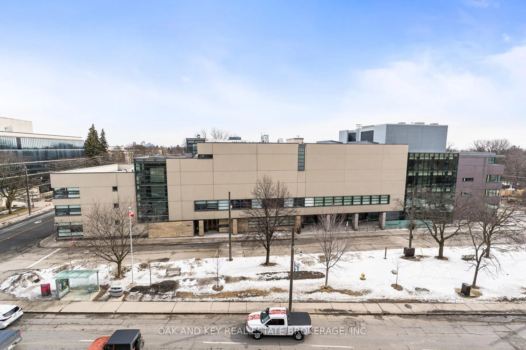 245 Davisville Avenue #613
