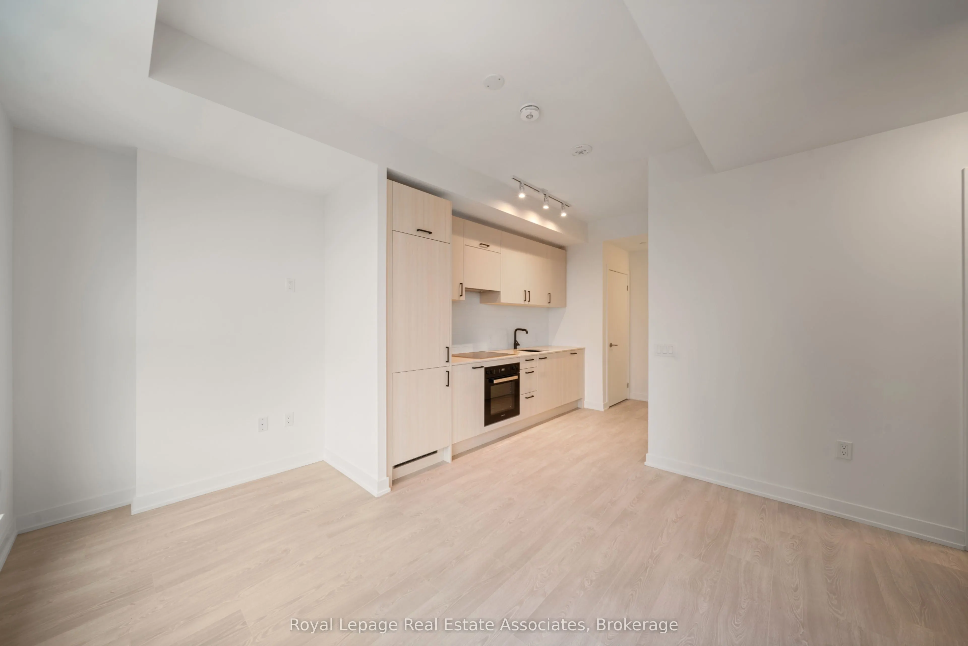 1 Quarrington Lane #1004