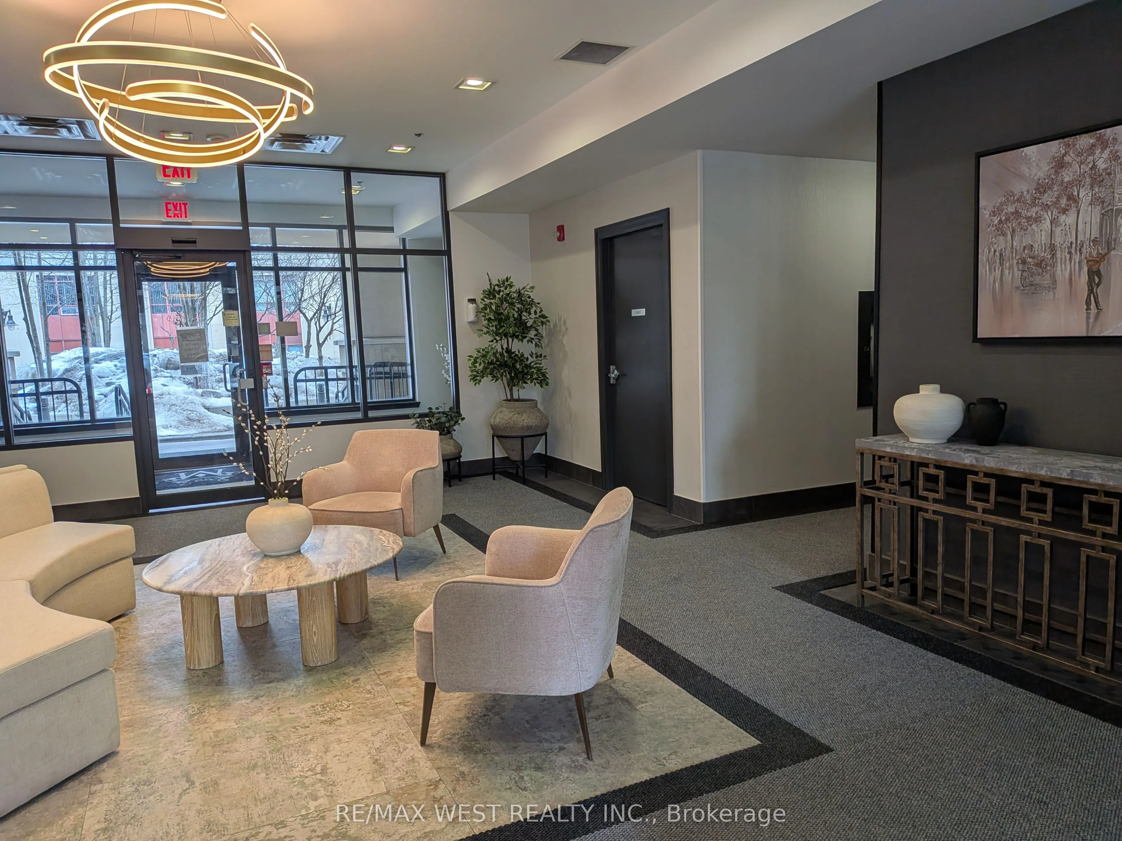 27 Rean Drive #522