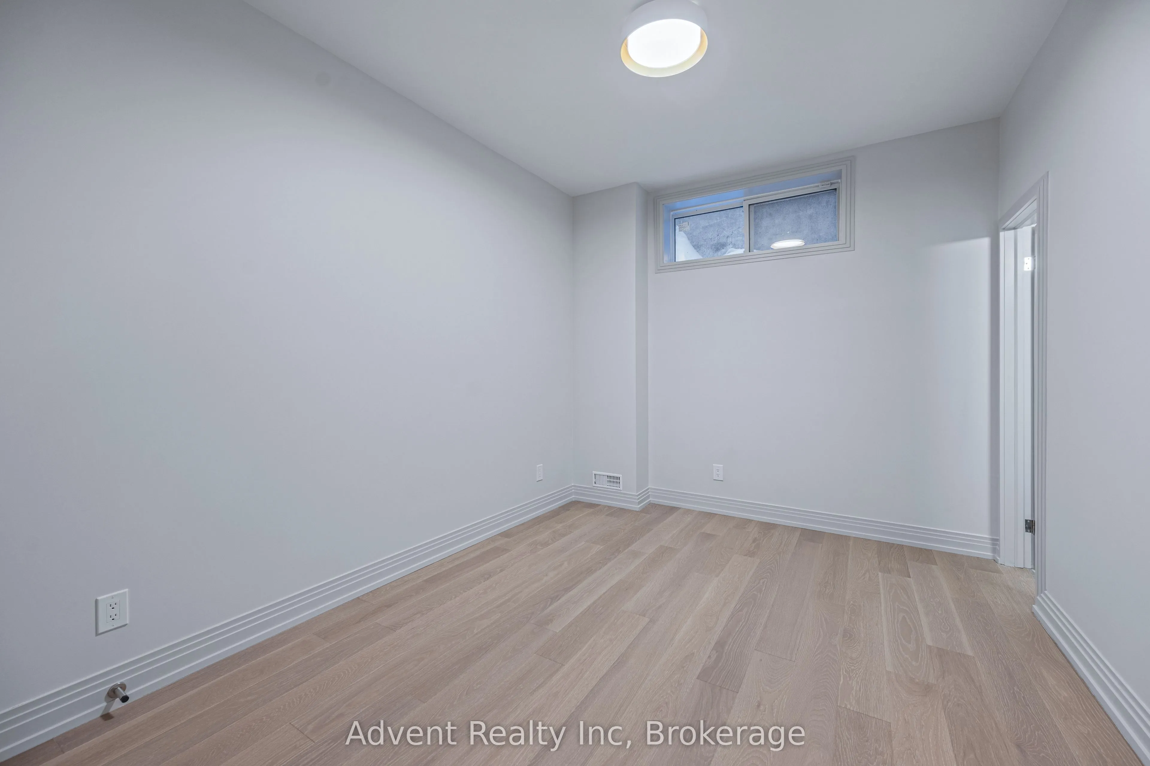 72 Lord Seaton Road