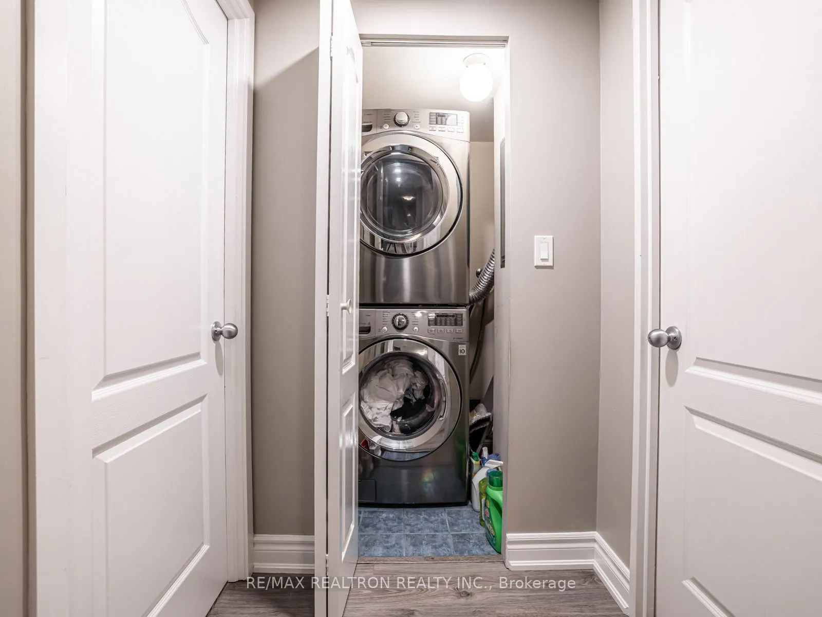 9 Greenbriar Road #306