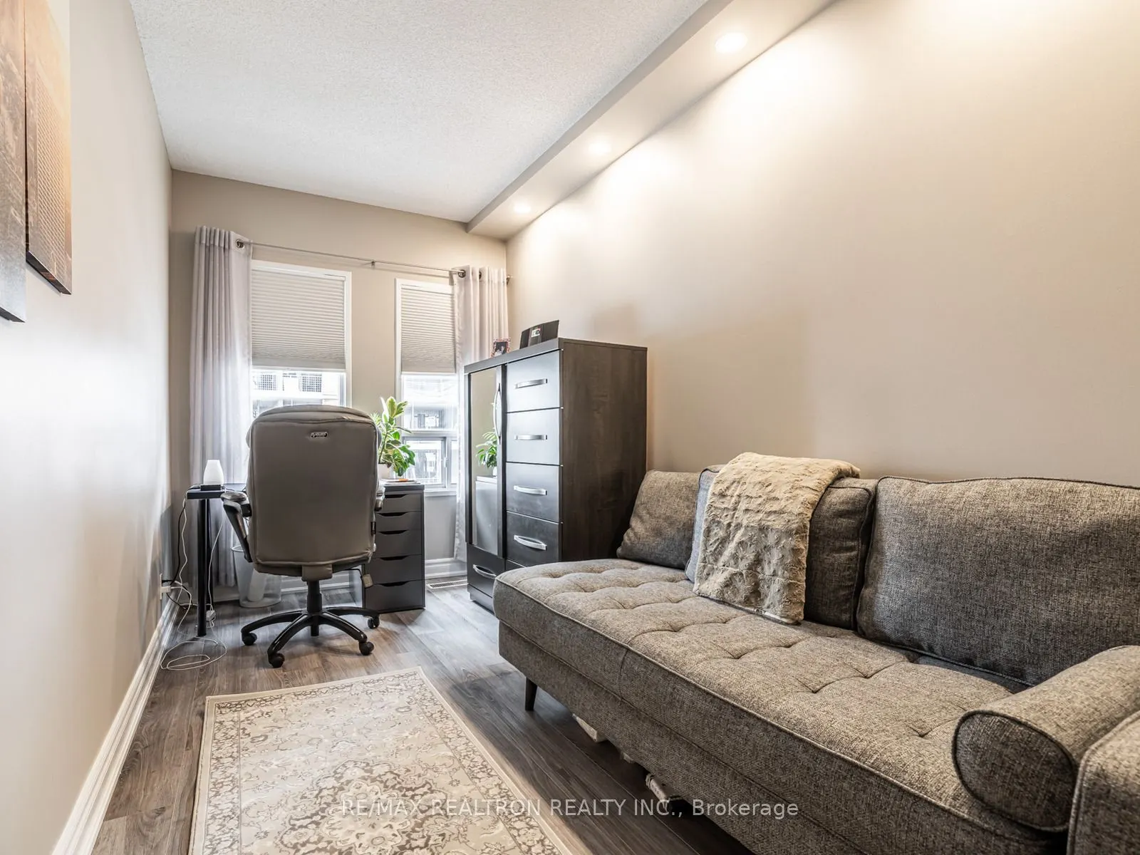 9 Greenbriar Road #306