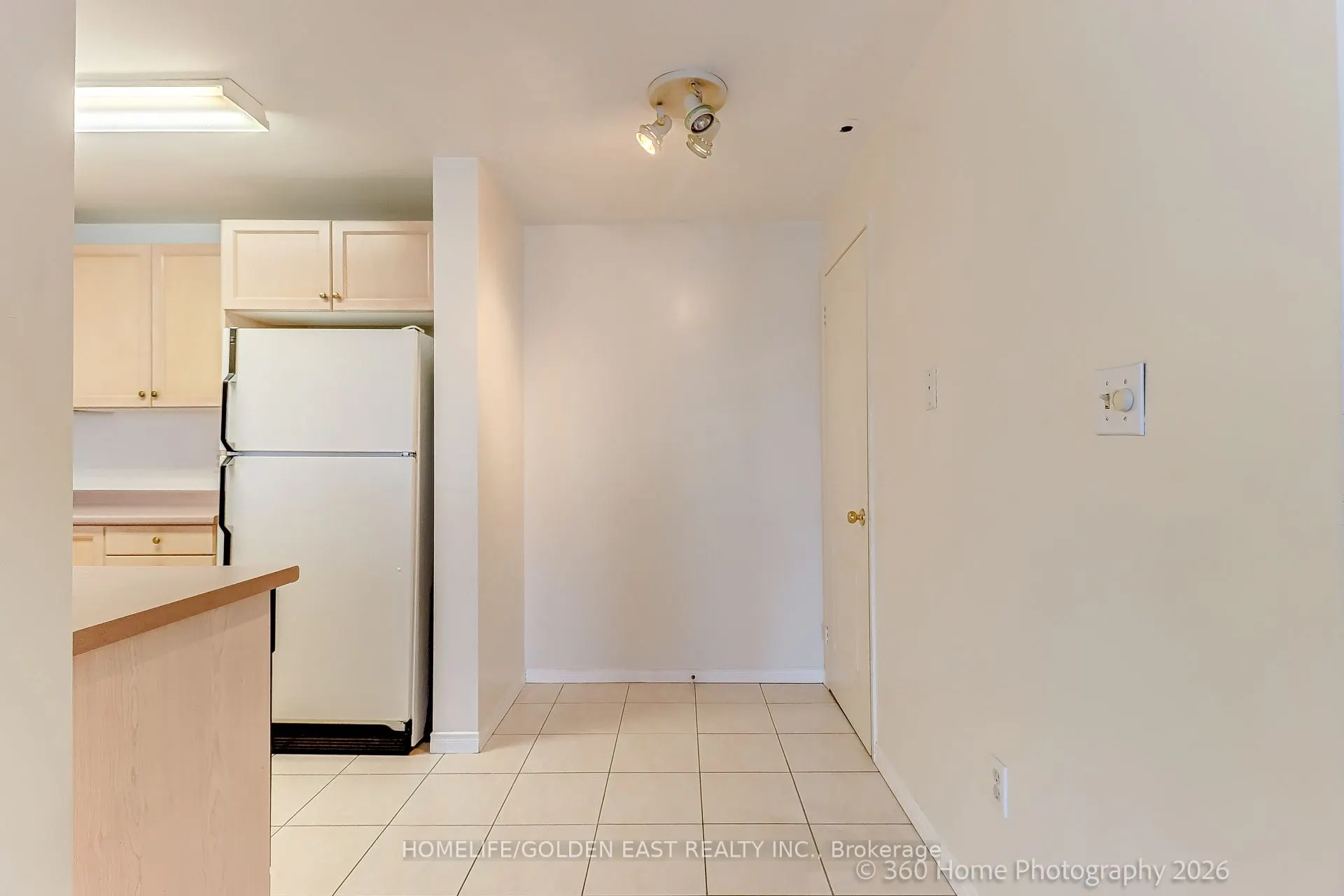 108 Finch Avenue W #B30