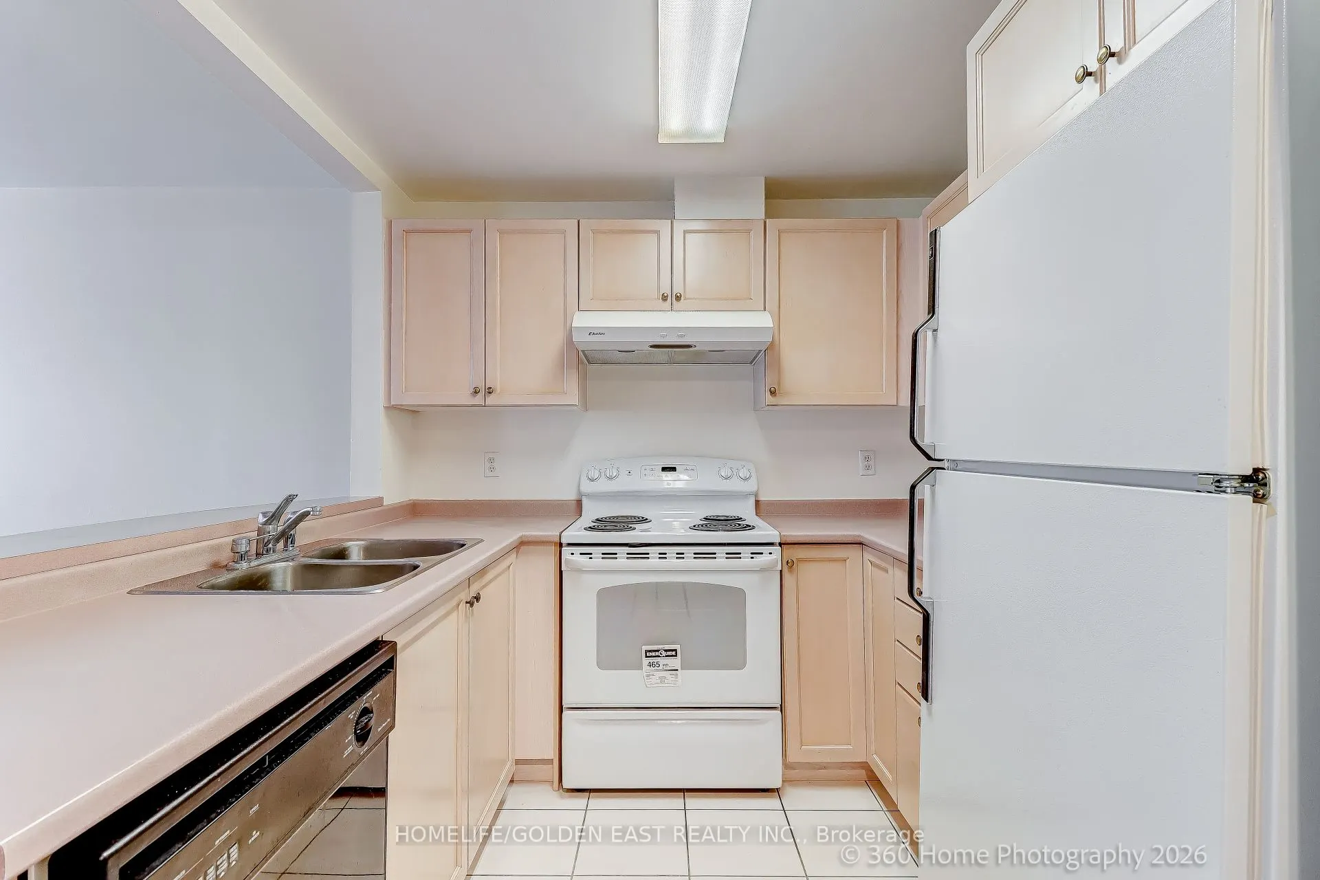 108 Finch Avenue W #B30