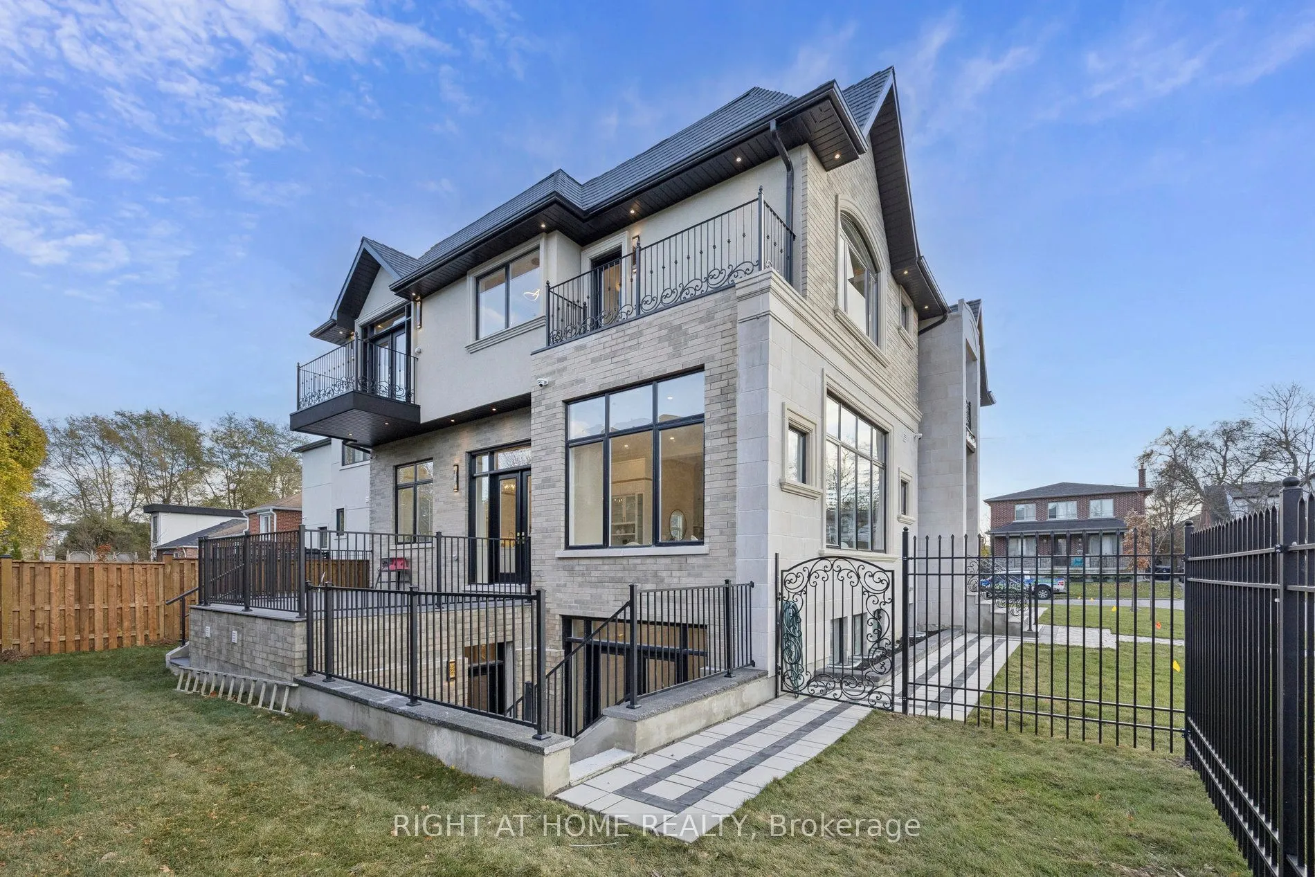 1 Lynnhaven Road