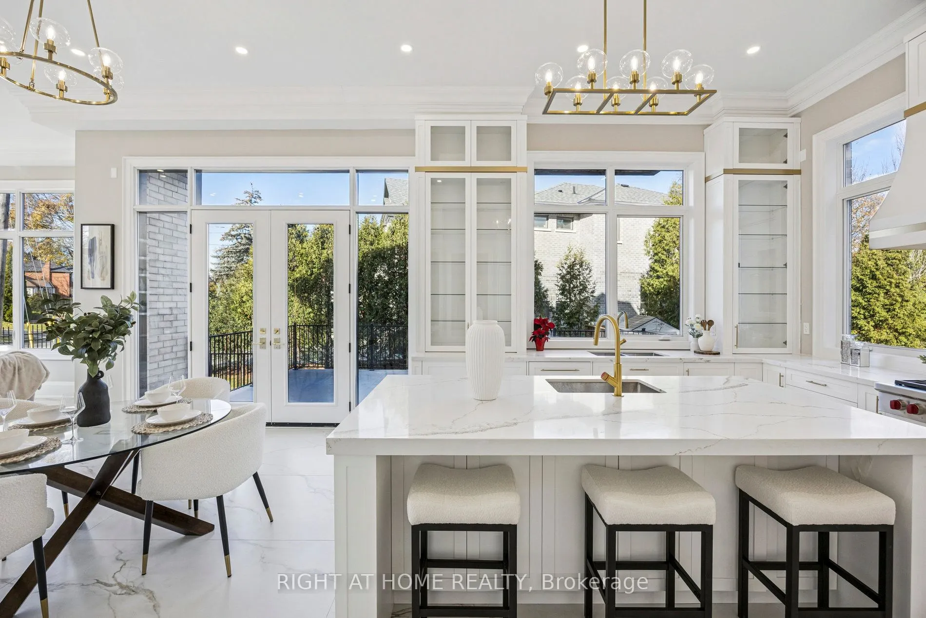 1 Lynnhaven Road