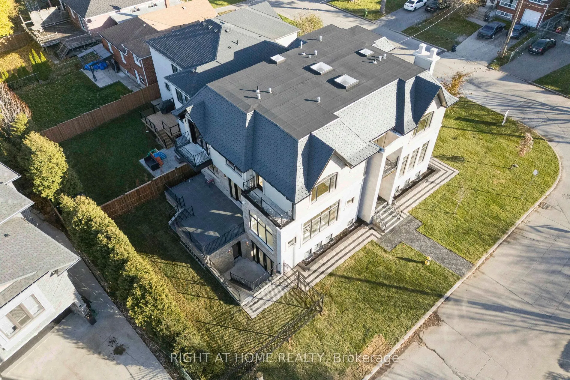 1 Lynnhaven Road