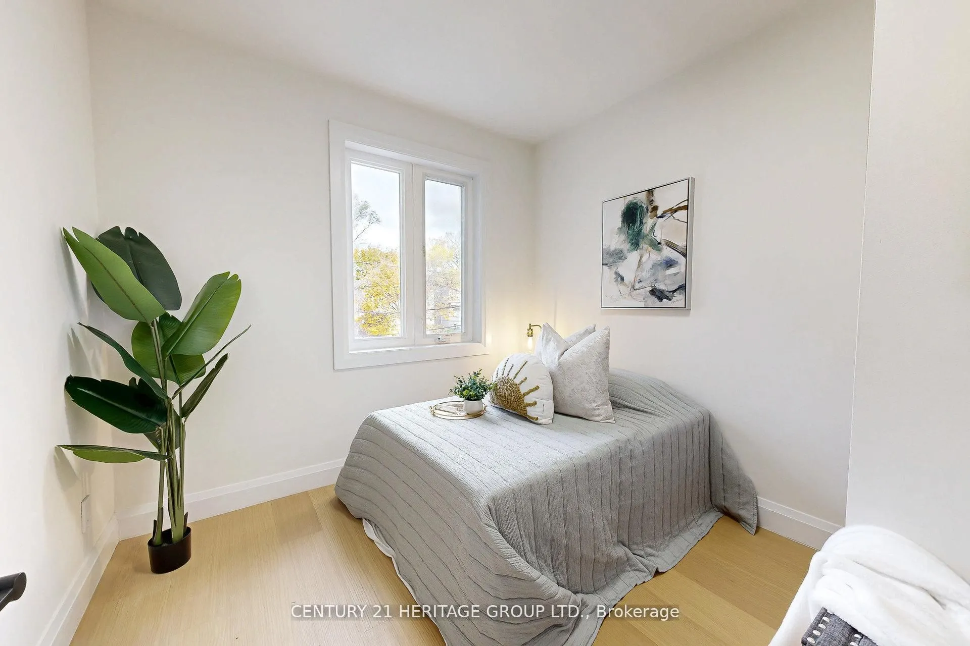 547 Melrose Avenue