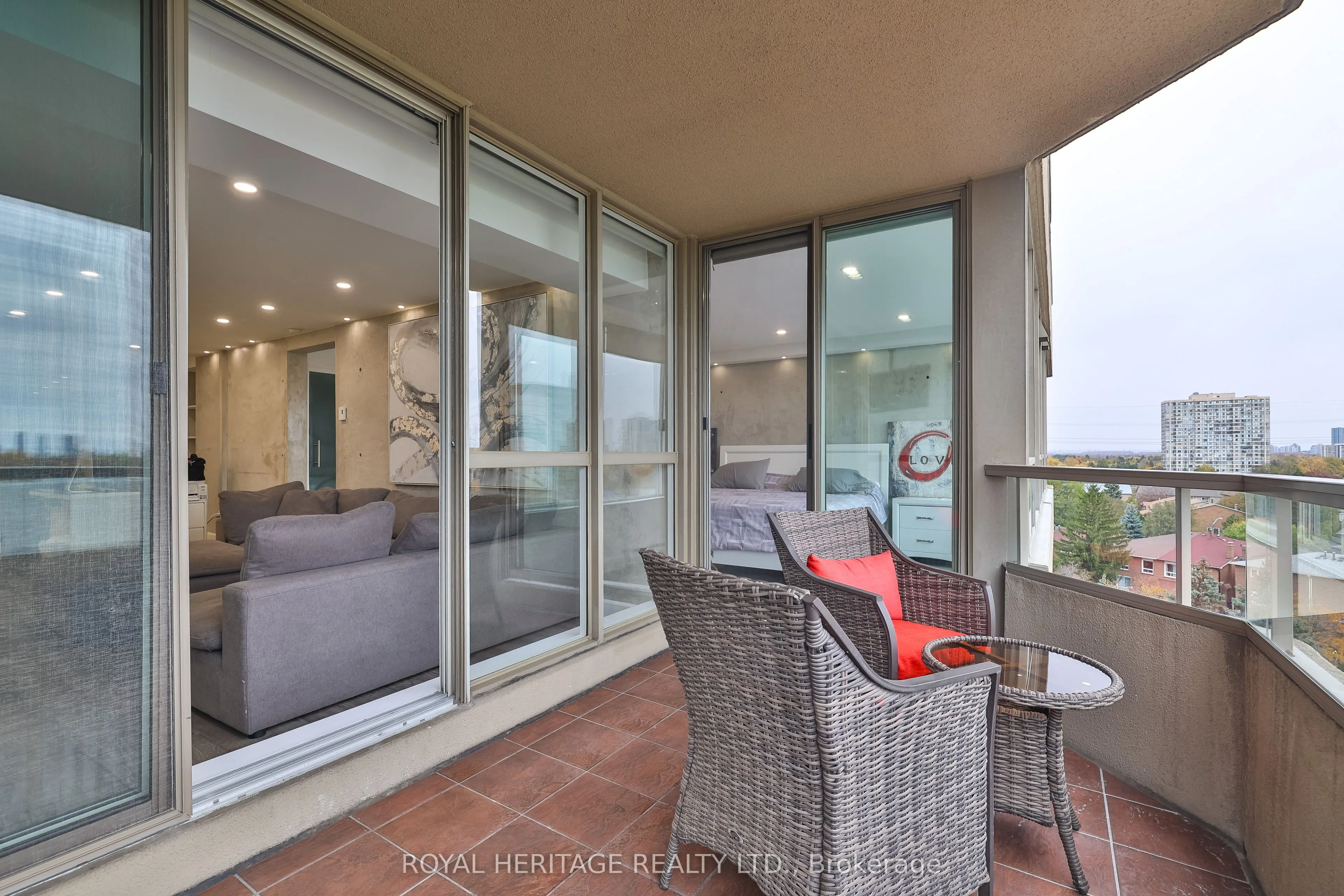 10 Torresdale Avenue #801