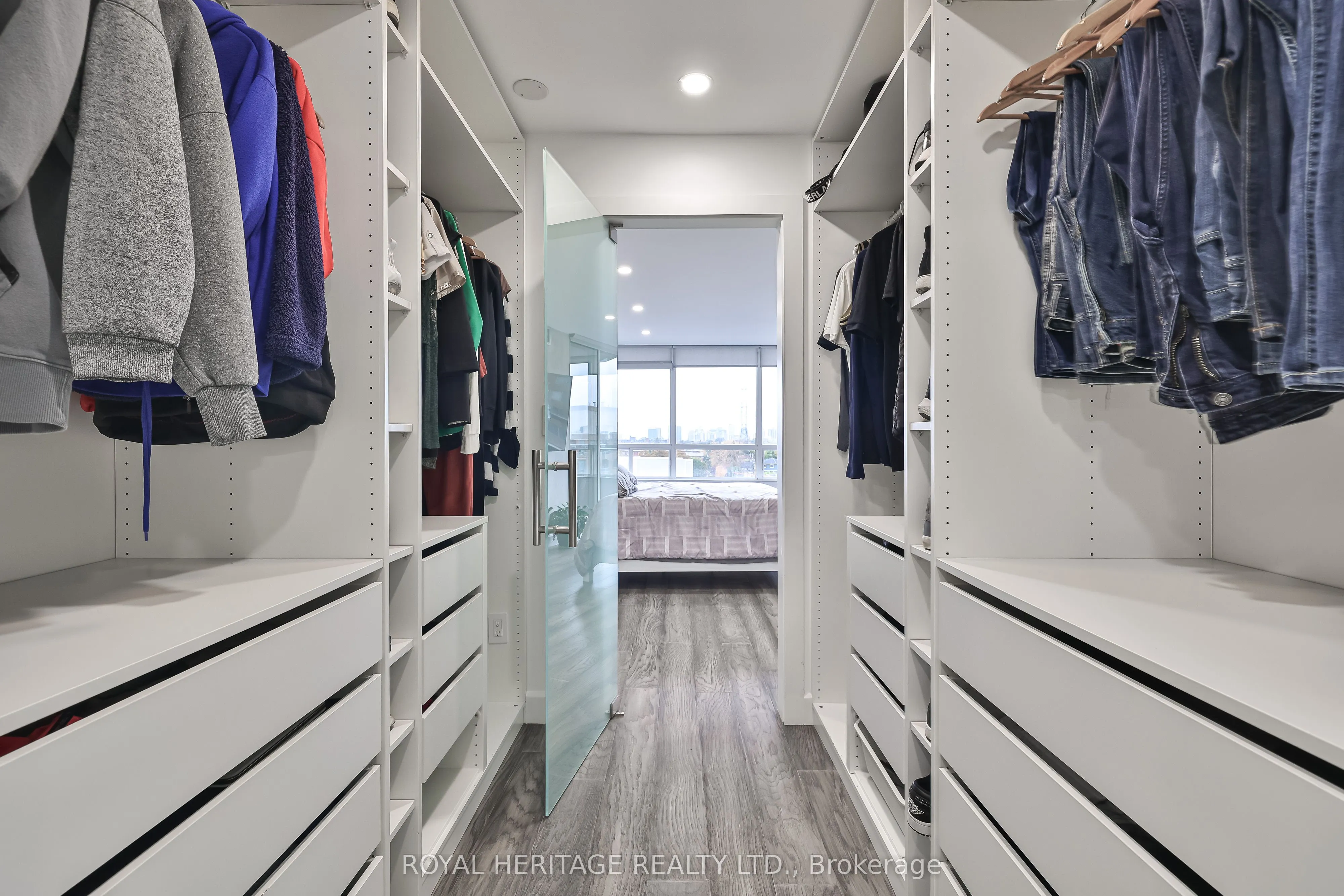 10 Torresdale Avenue #801