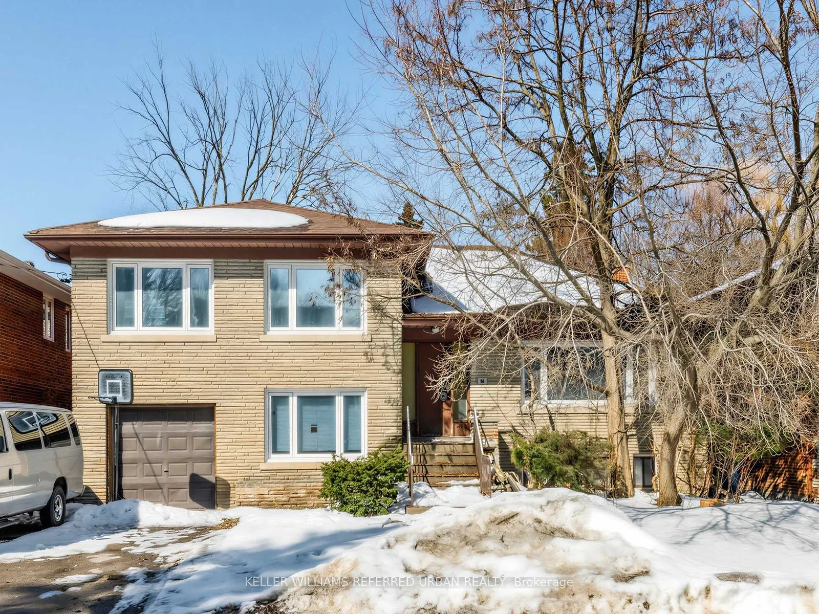 14 Frontenac Avenue