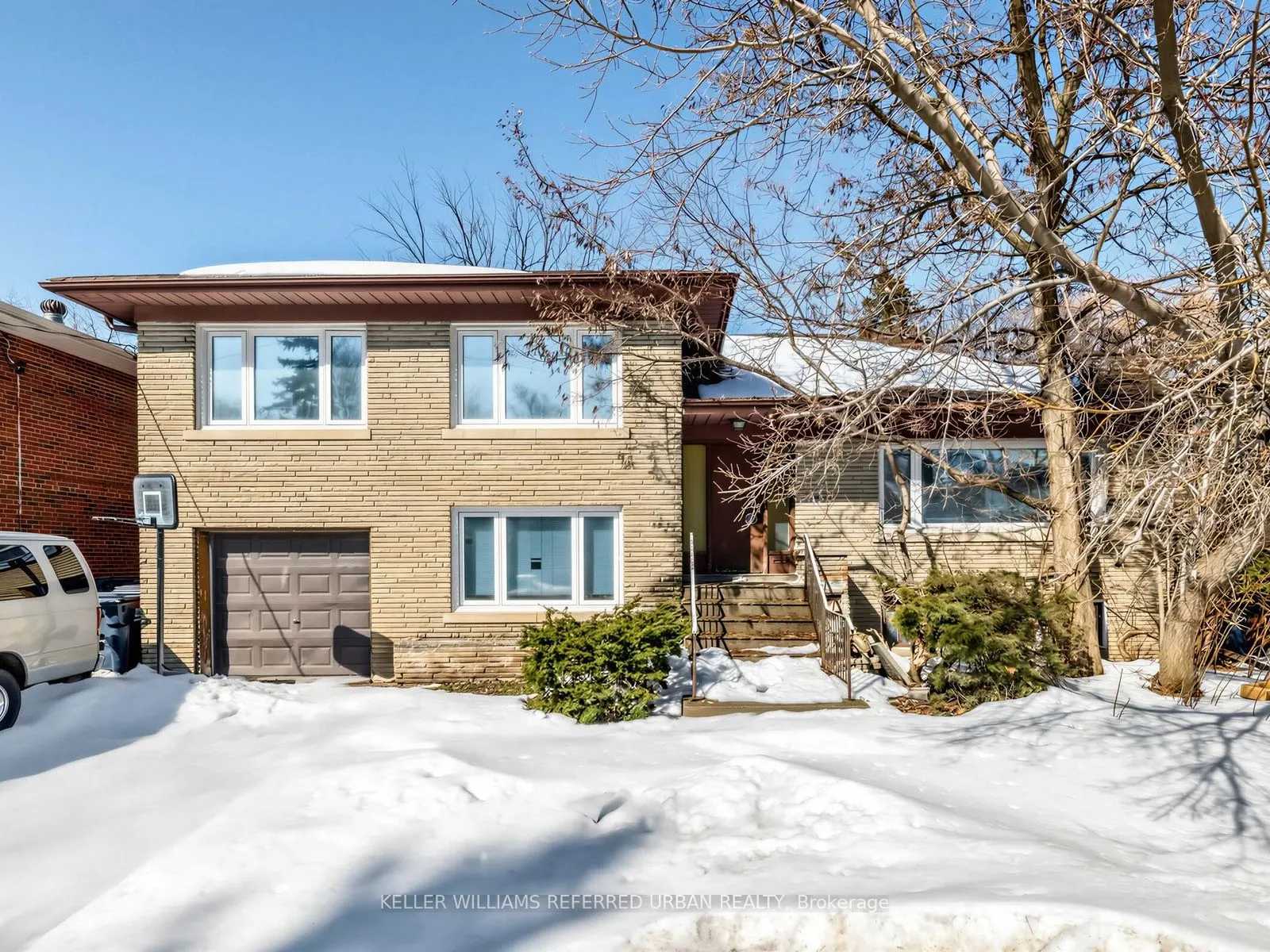 14 Frontenac Avenue