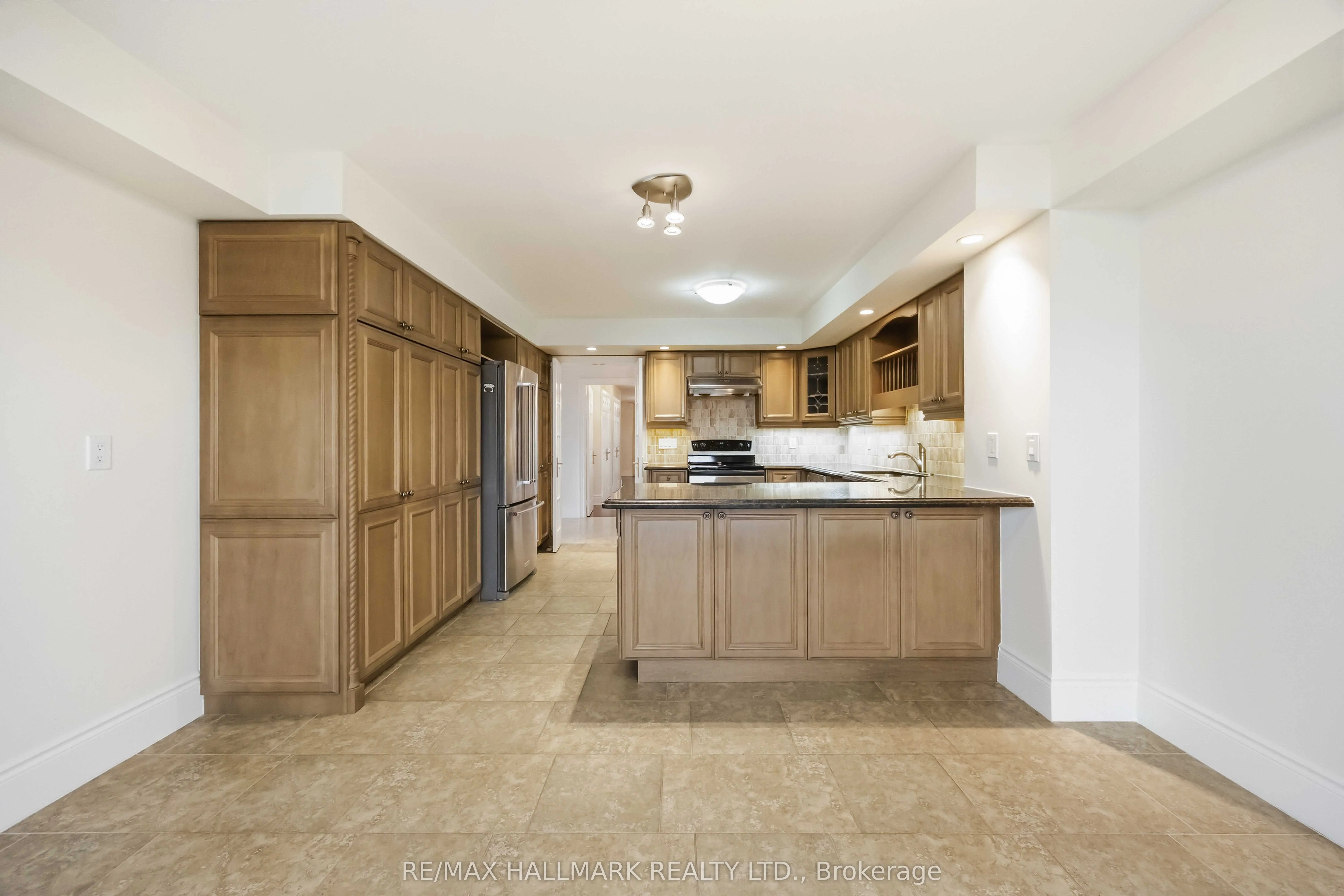80 Harrison Garden Boulevard #1821