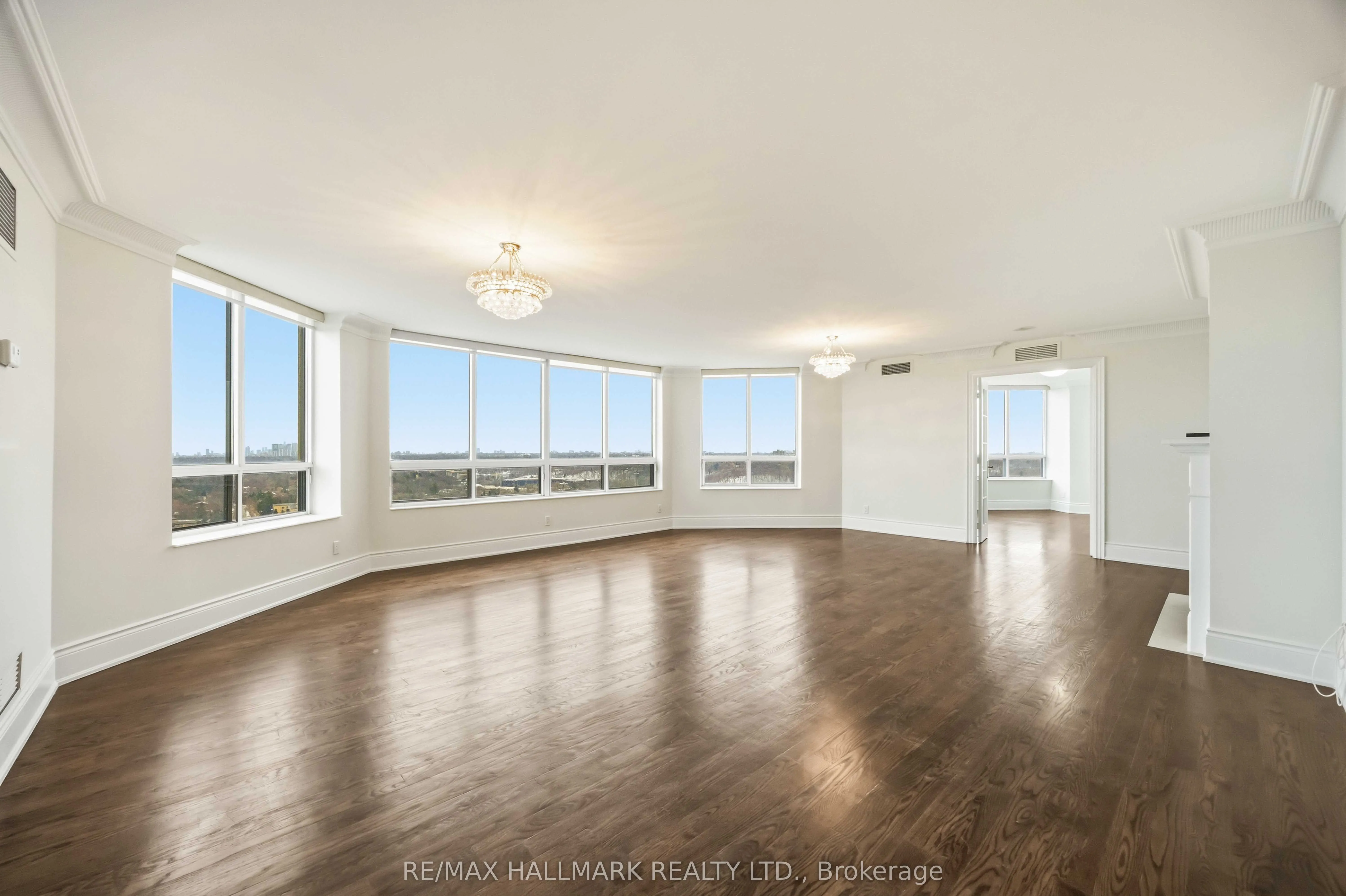80 Harrison Garden Boulevard #1821