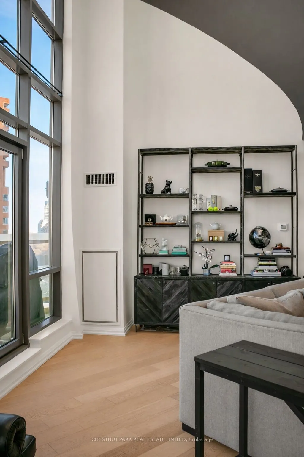 3 Mcalpine Street #PH 903