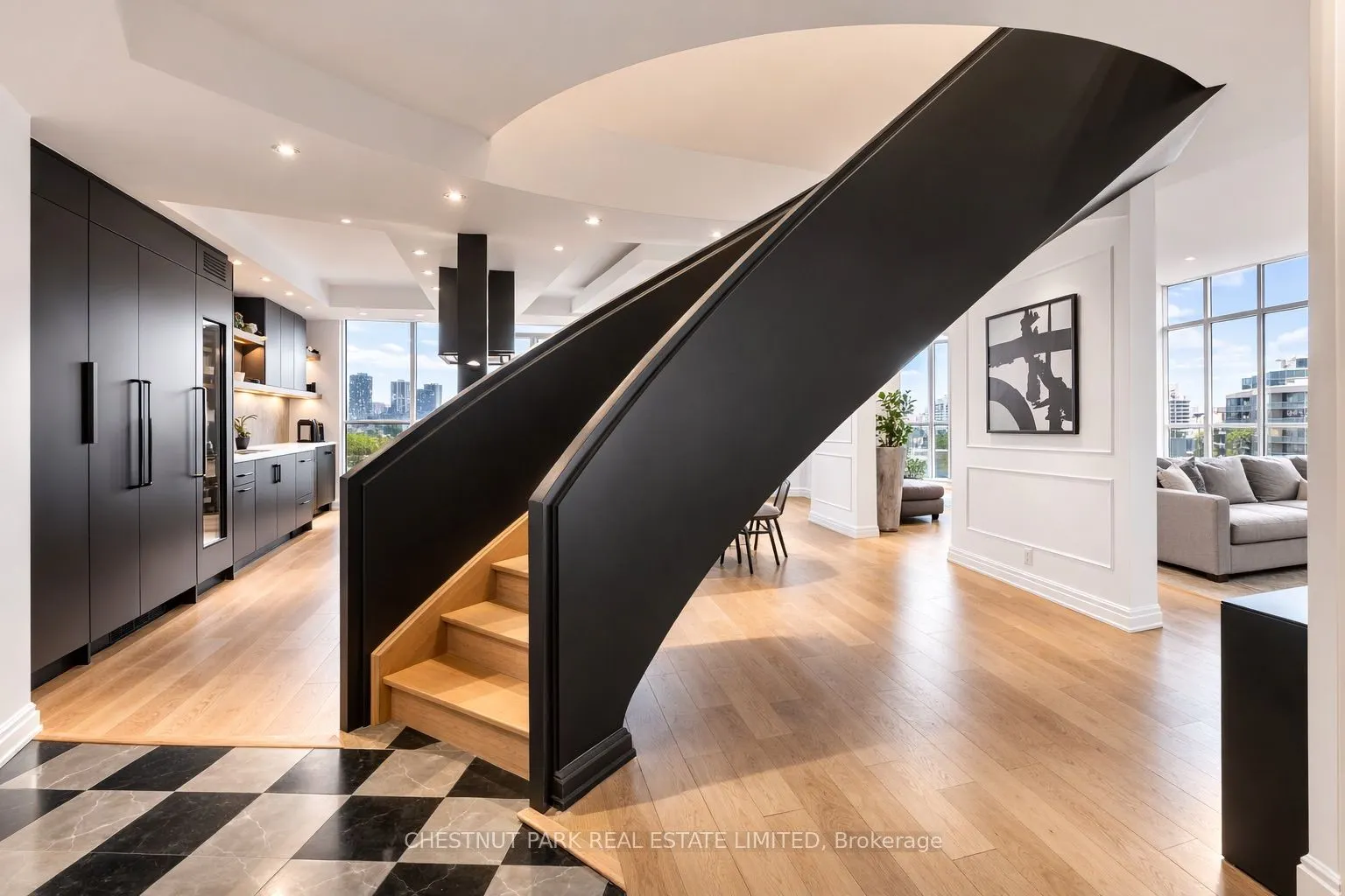 3 Mcalpine Street #PH 903