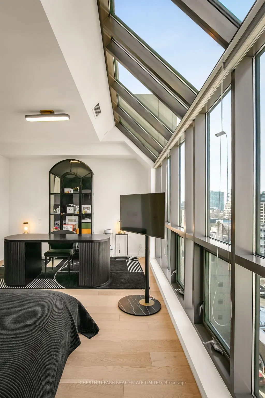 3 Mcalpine Street #PH 903