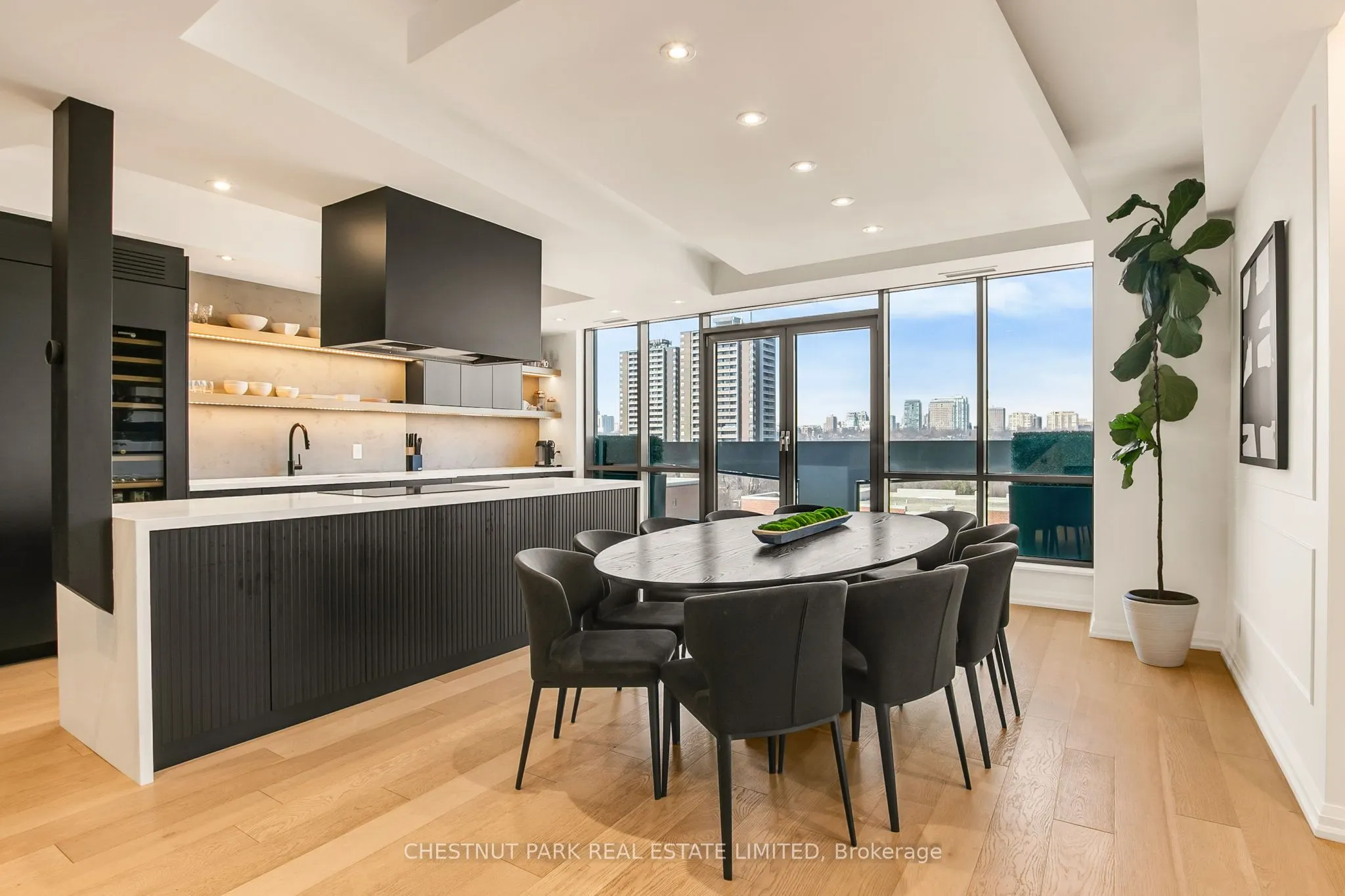 3 Mcalpine Street #PH 903