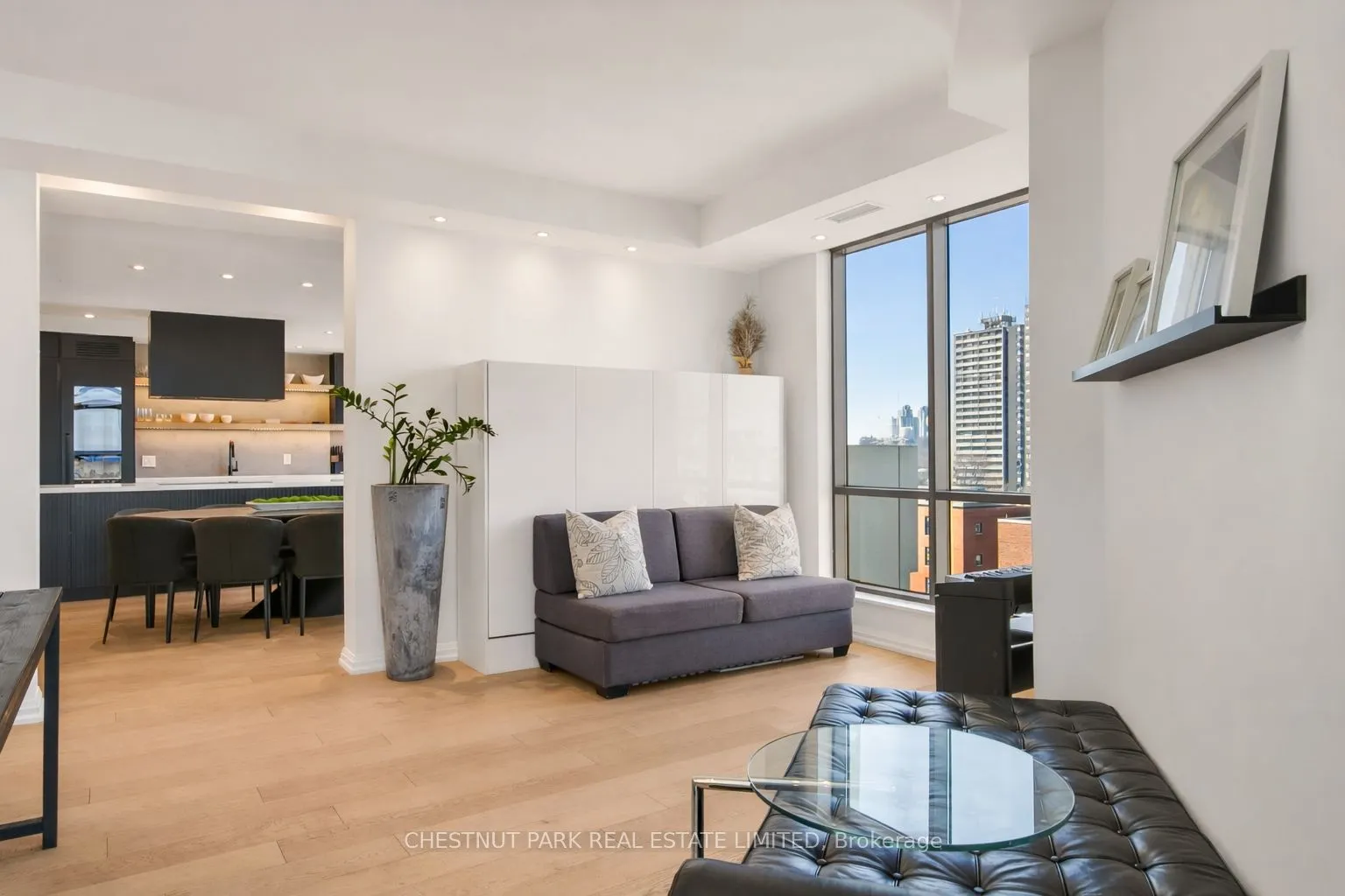 3 Mcalpine Street #PH 903