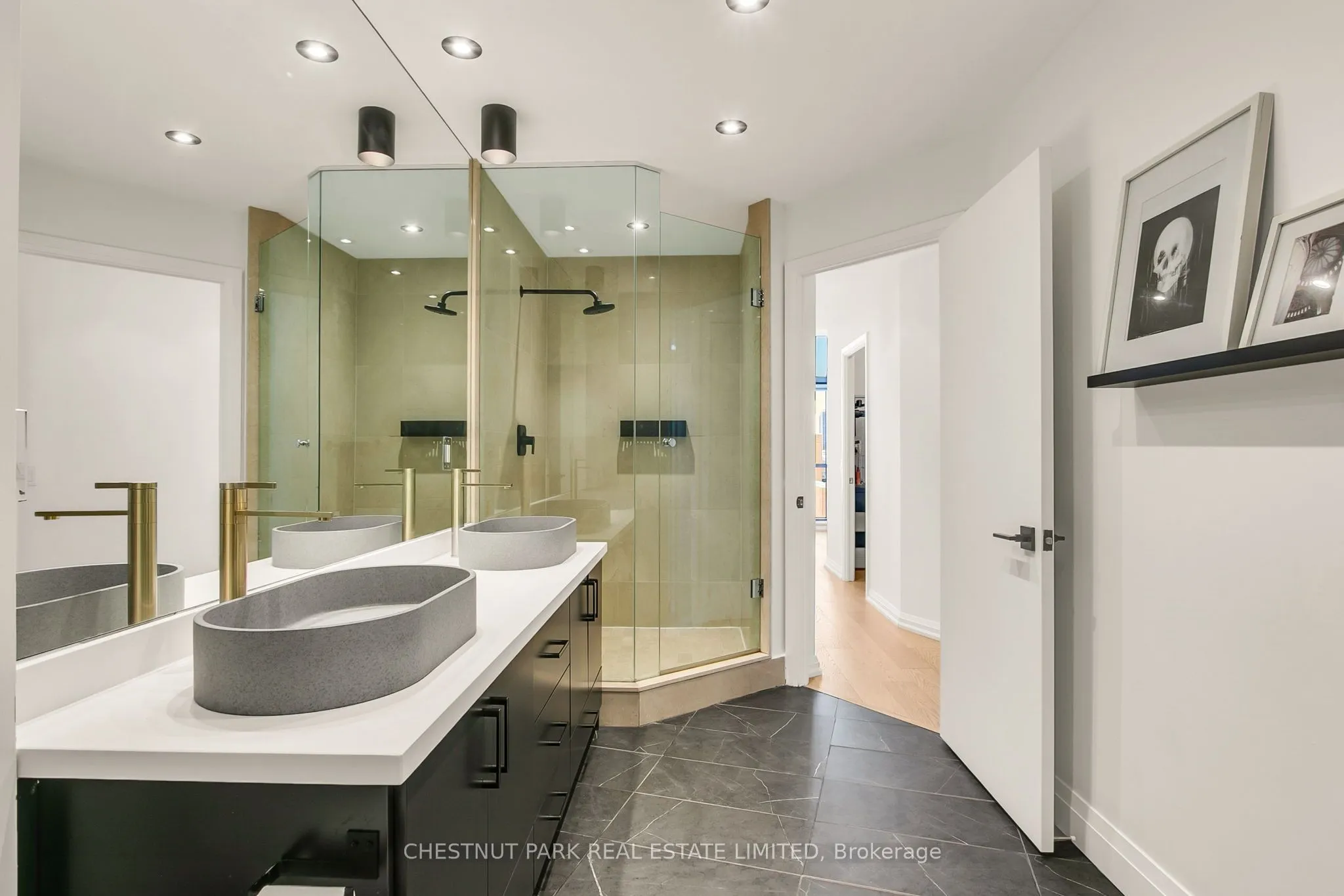 3 Mcalpine Street #PH 903