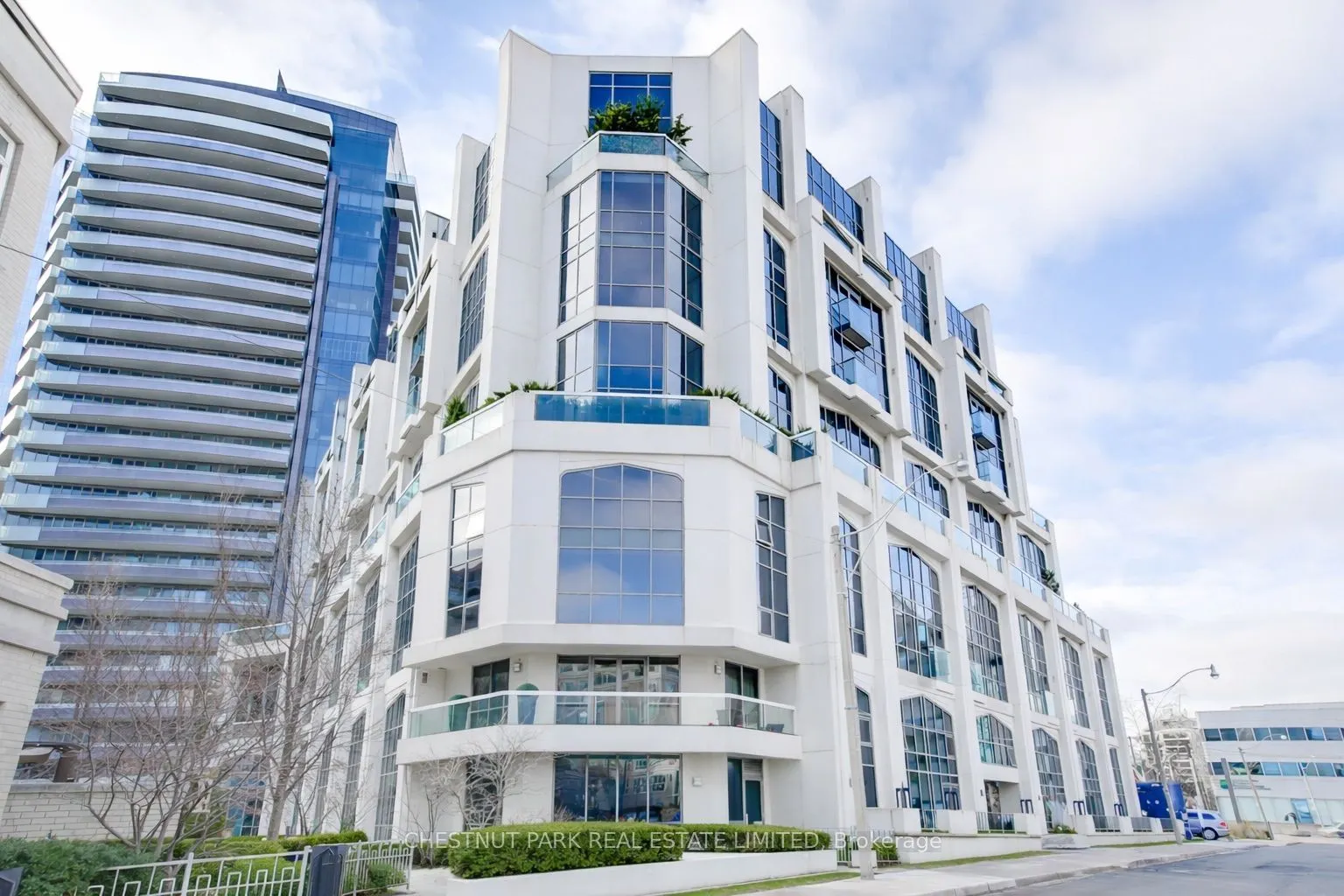 3 Mcalpine Street #PH 903