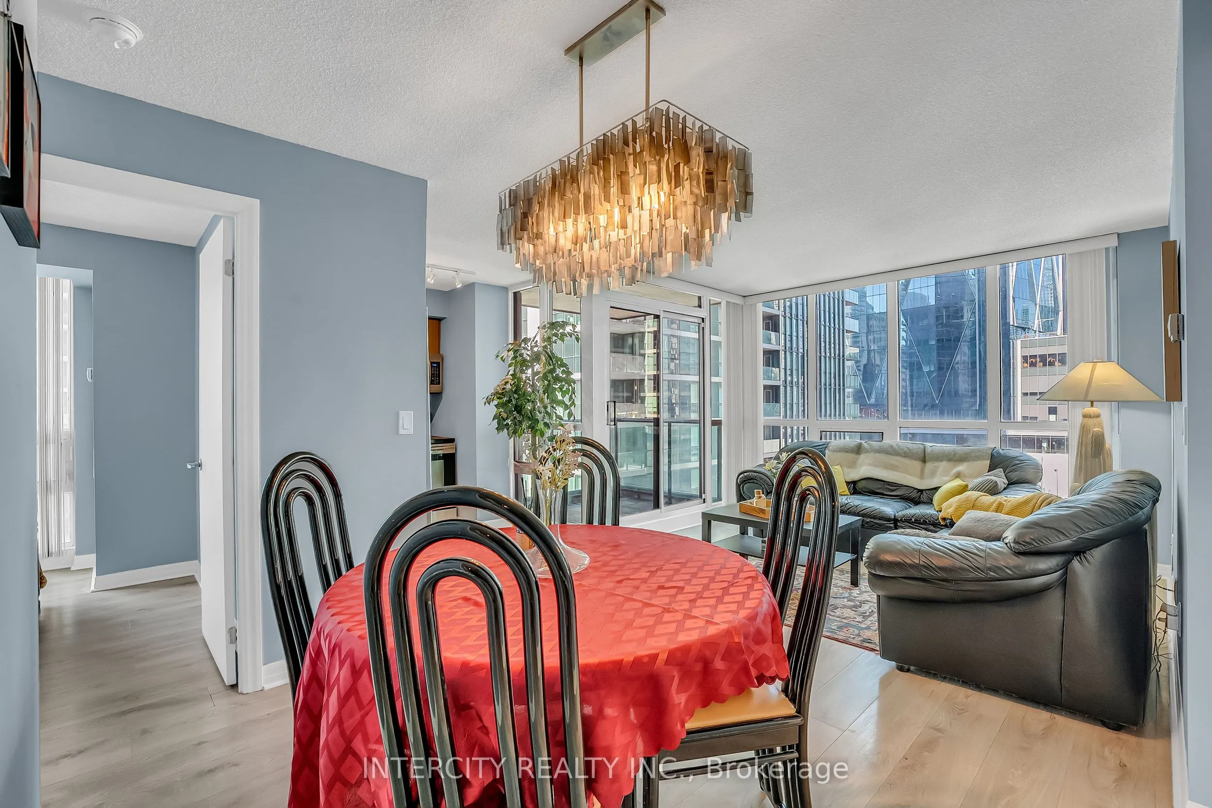 12 Yonge Street #1010