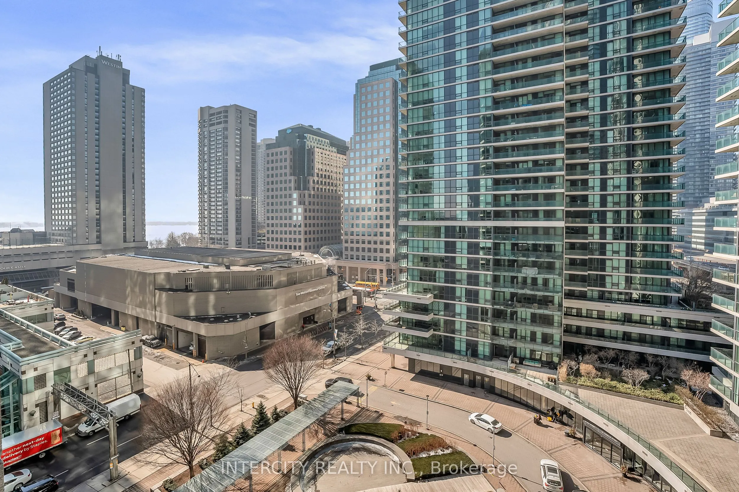 12 Yonge Street #1010