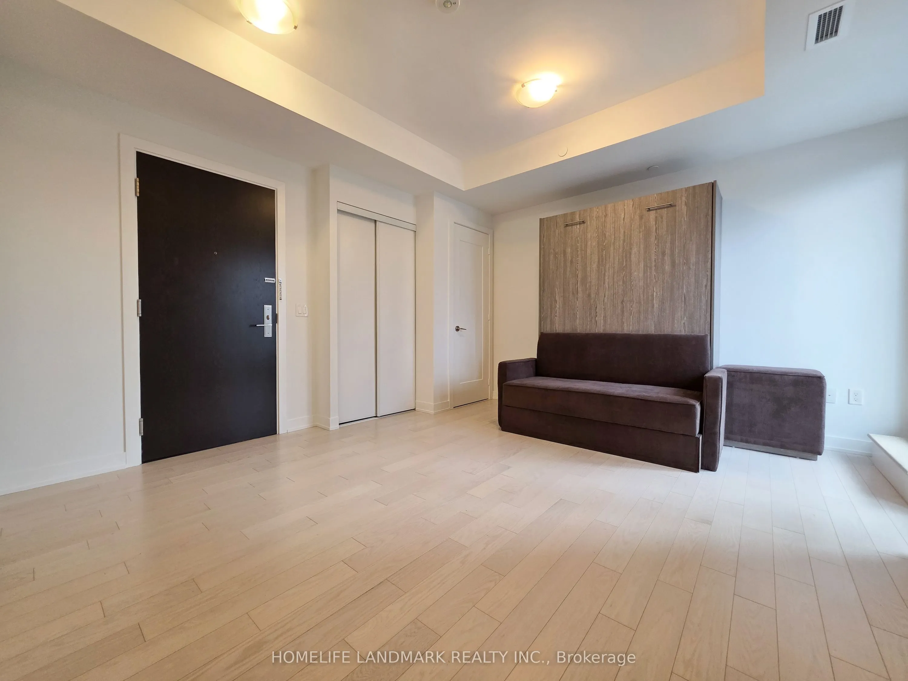 330 Richmond Street W #605