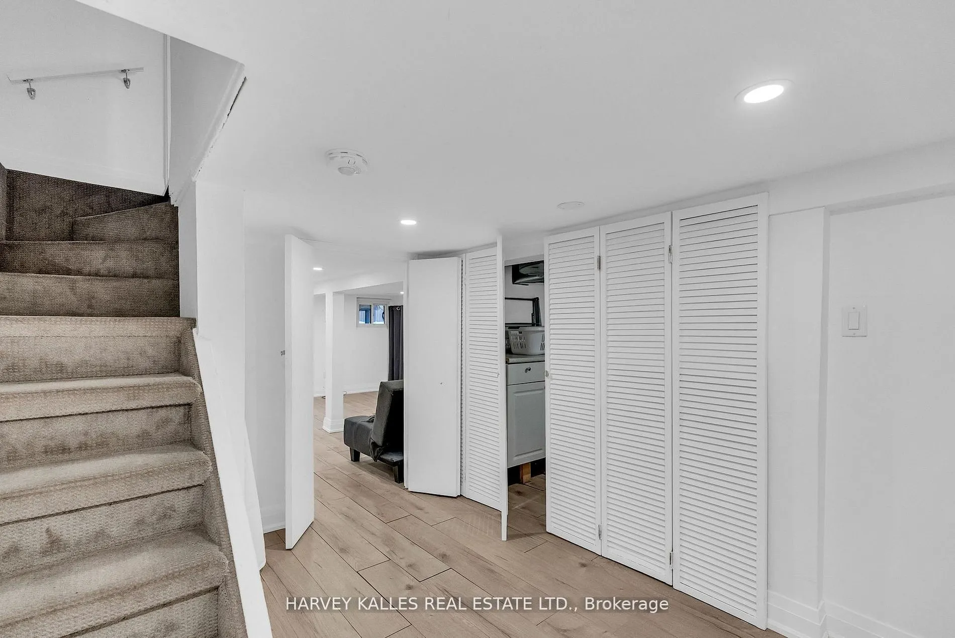 629 Duplex Avenue