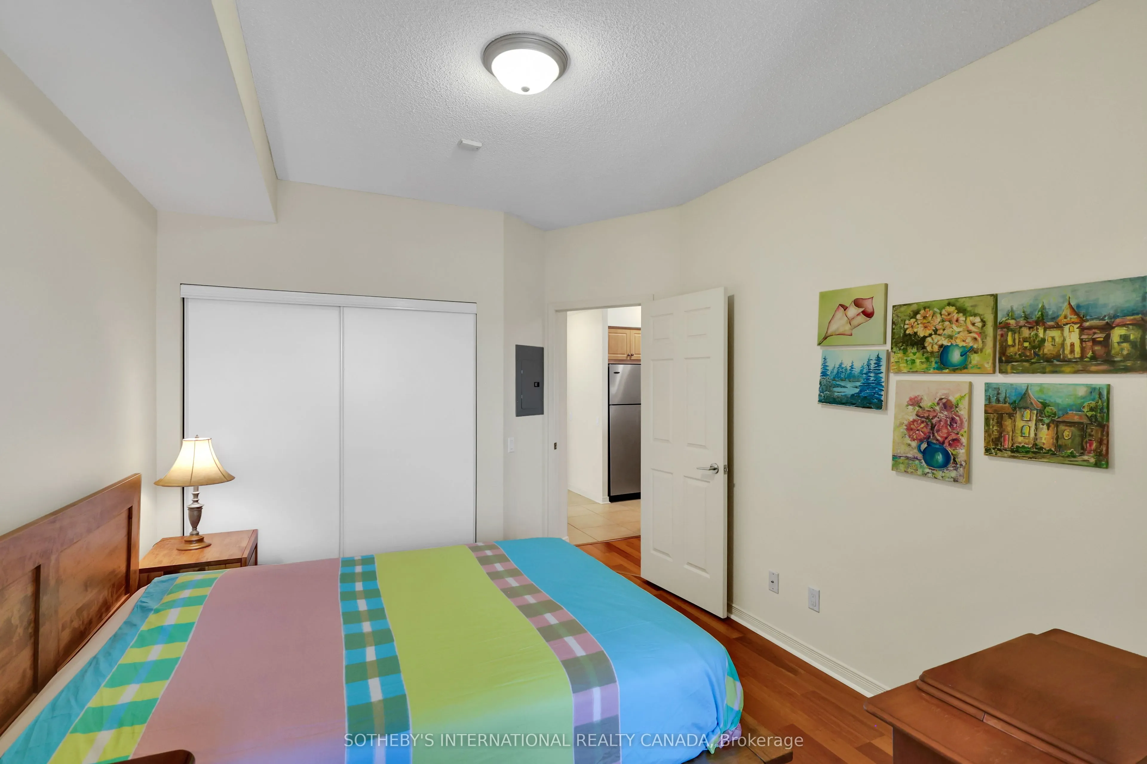 481 Rosewell Avenue #407