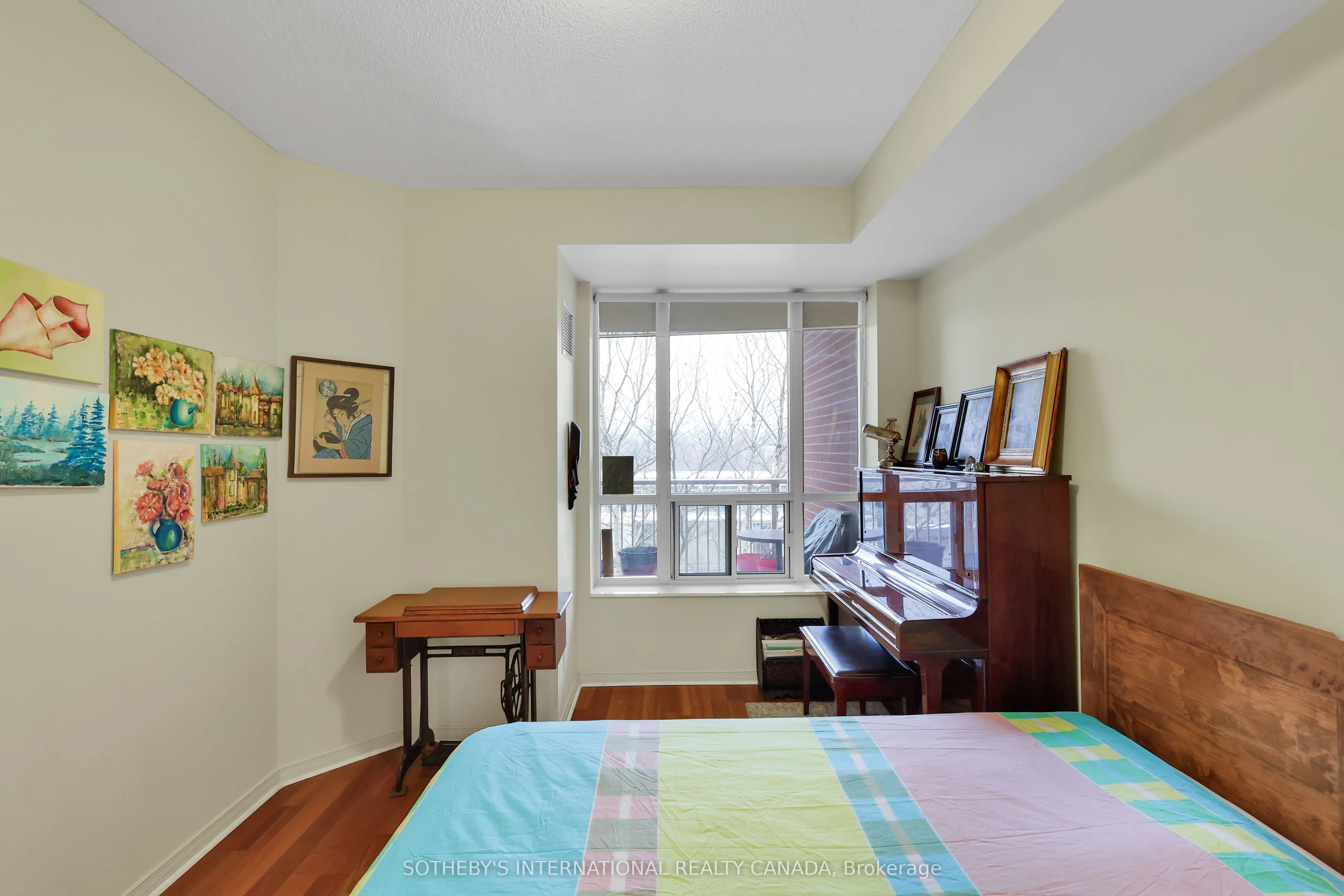 481 Rosewell Avenue #407
