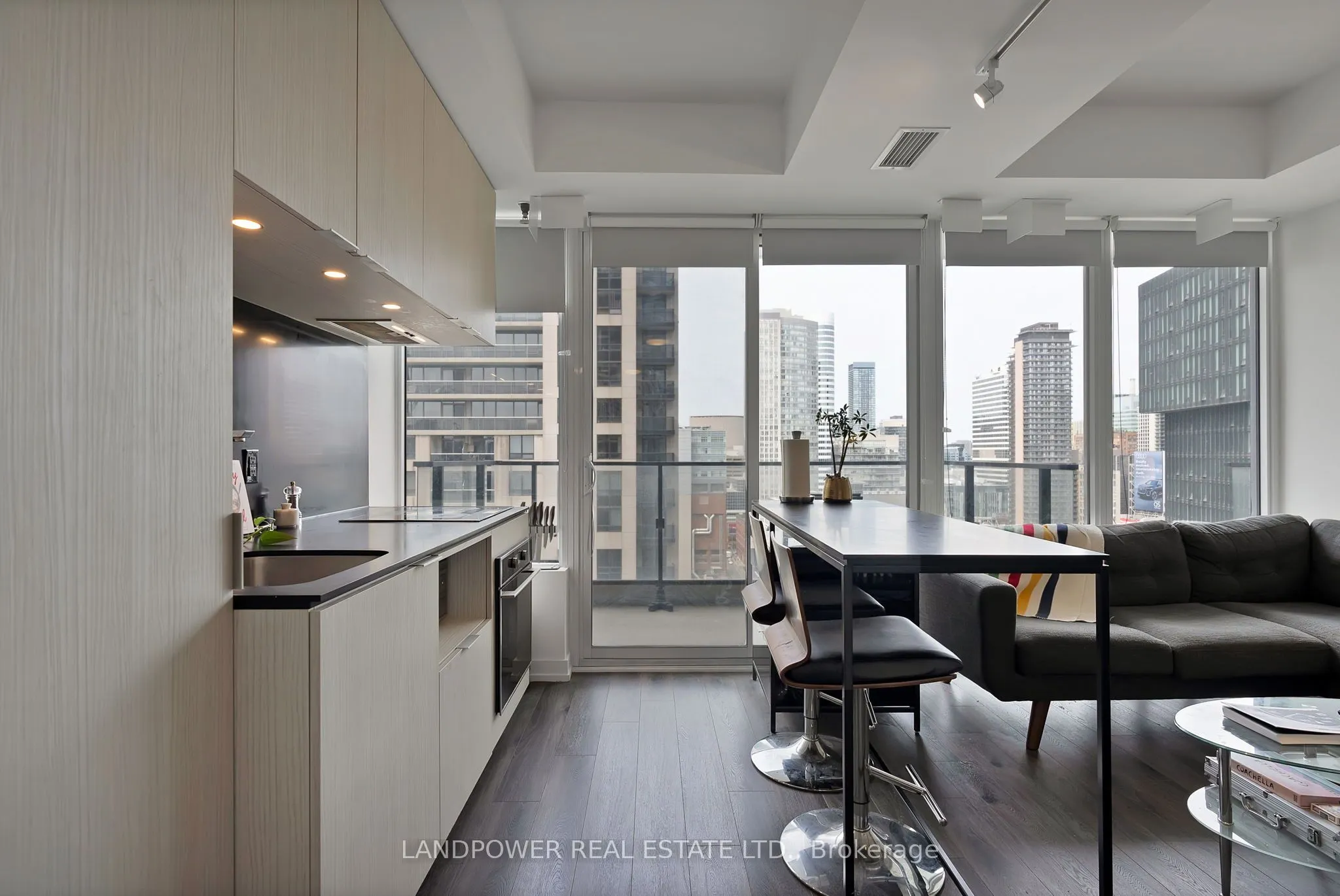 77 Shuter Street #2501