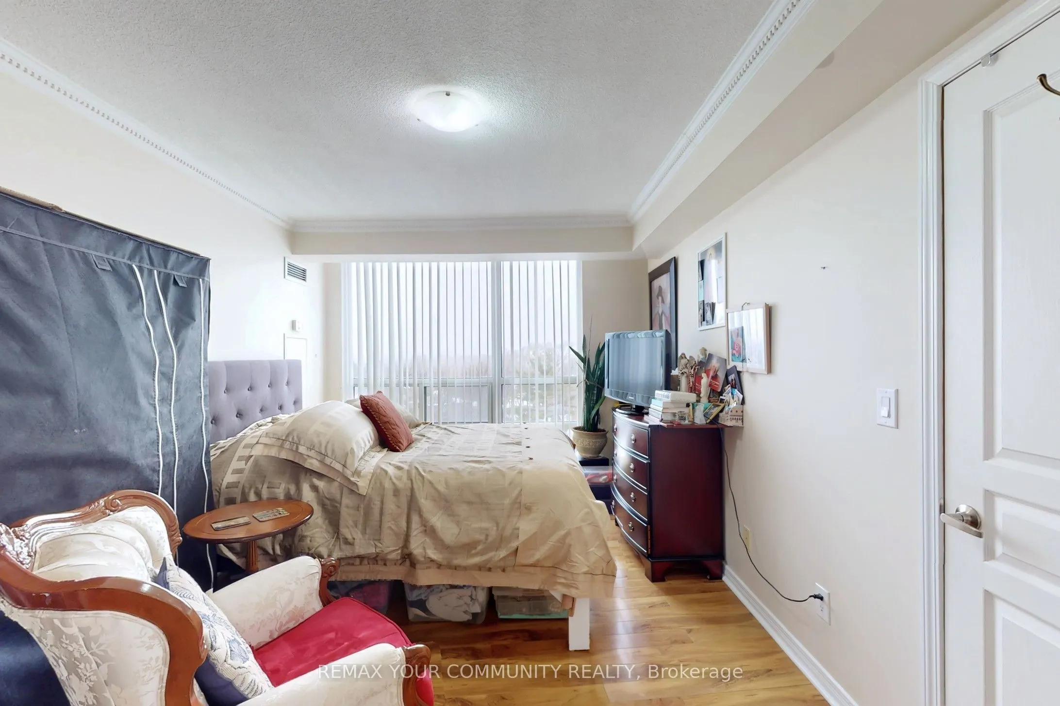 503 Beecroft Road #607